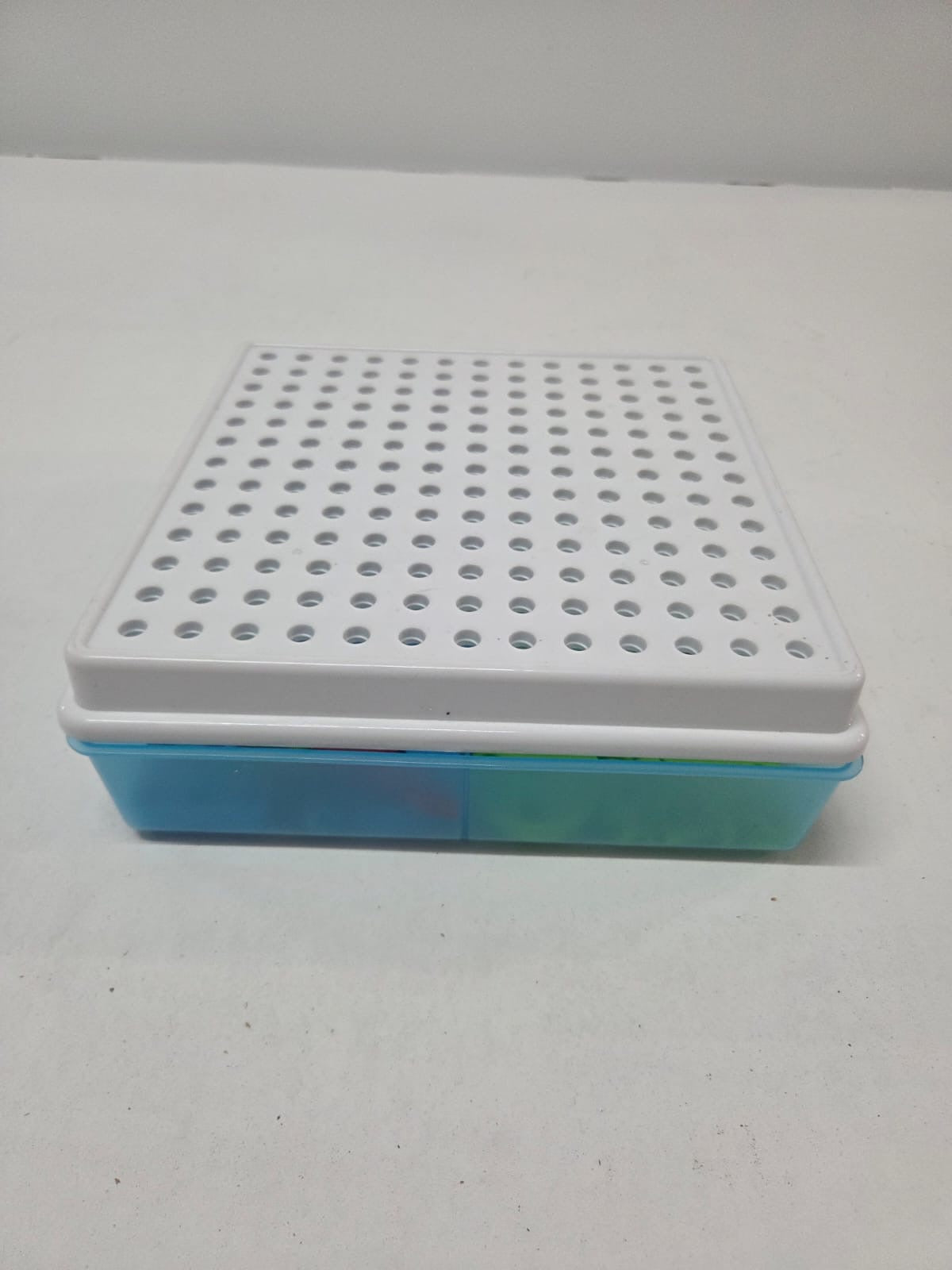 Juego de Construcción Infantil con Tornillos, Piezas de Colores y Destornillador (STEM)