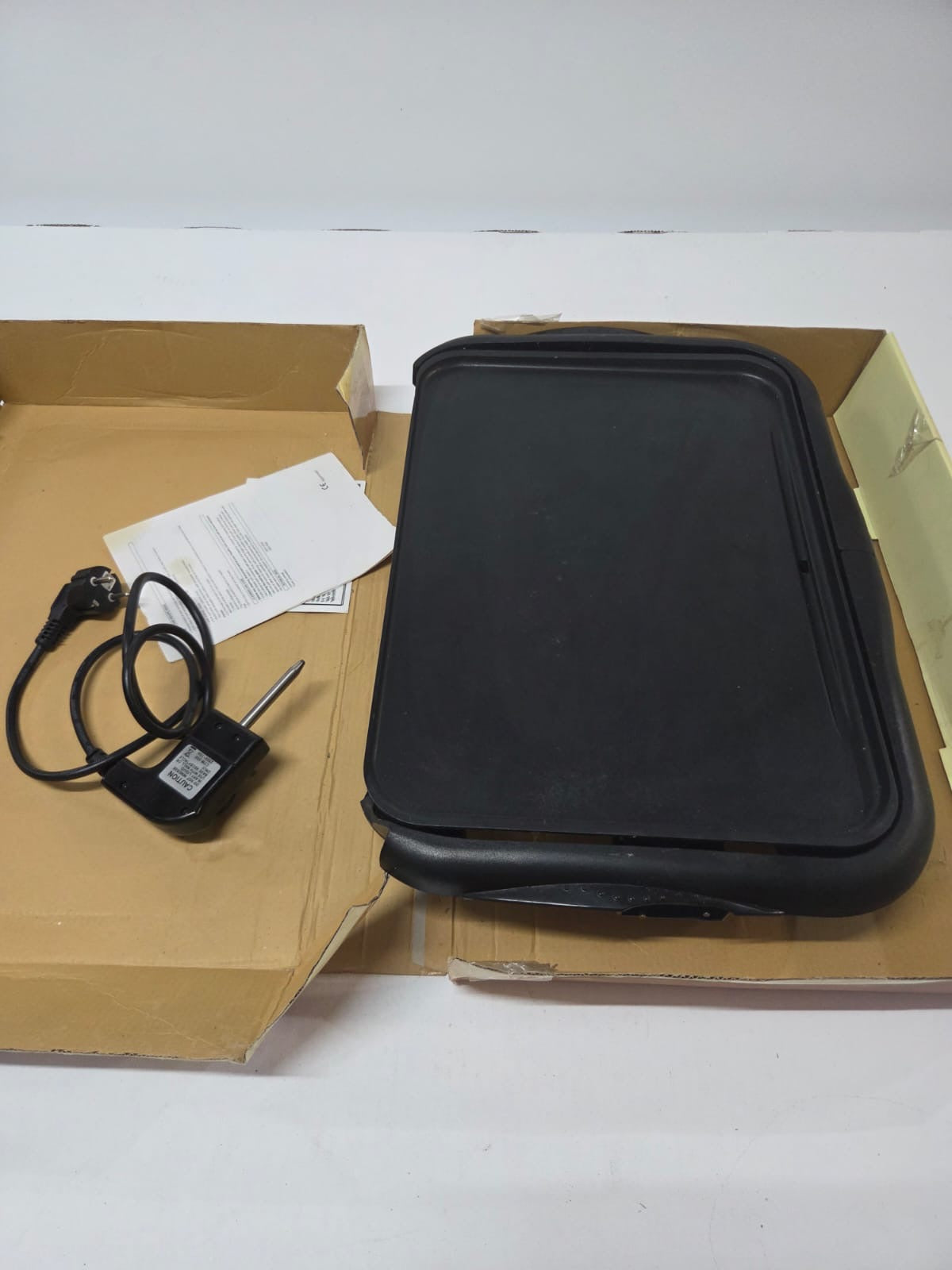 Plancha de Asar Eléctrica Nippon NP 6121 (2000W, Antiadherente)