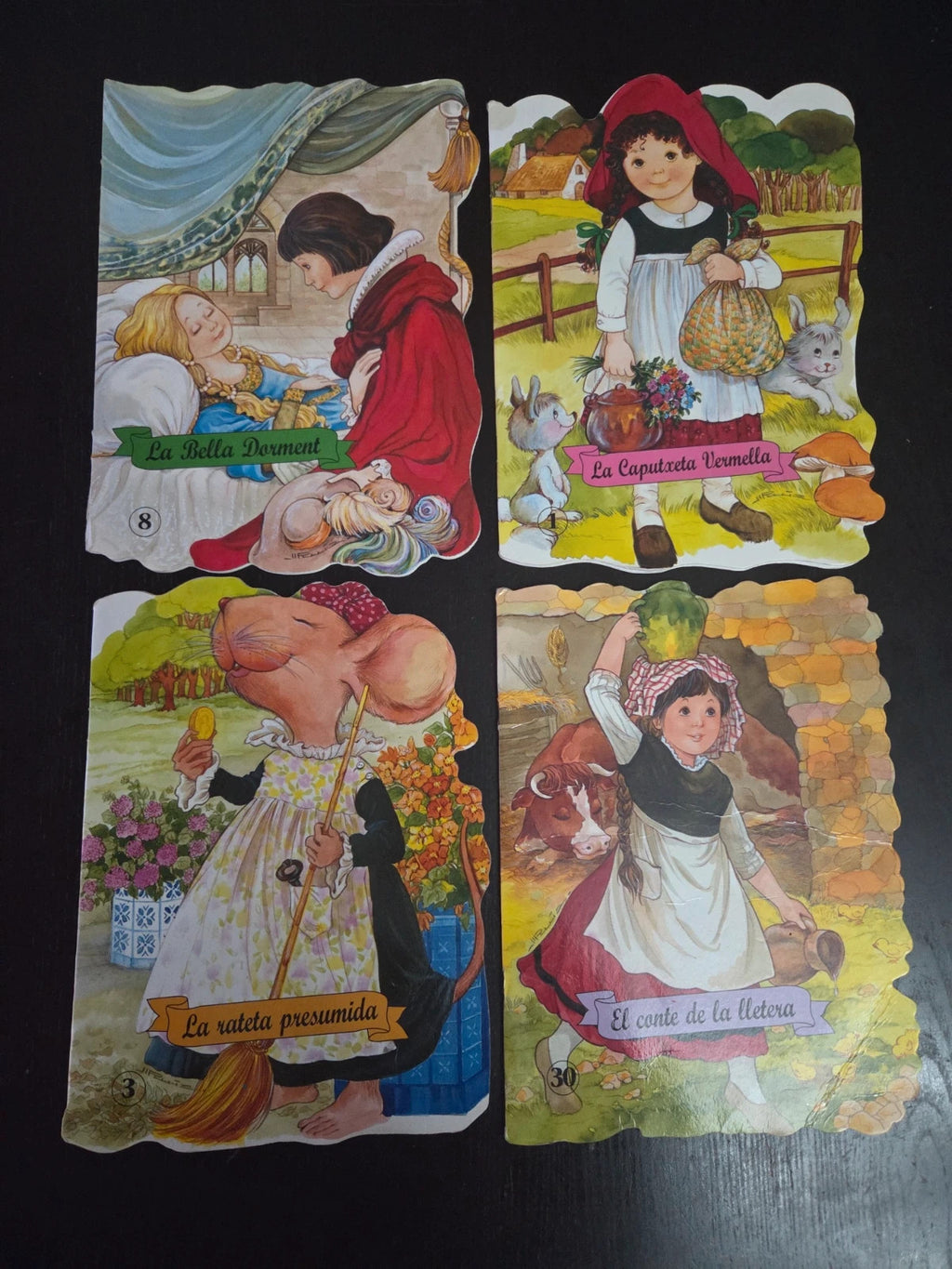 Lote de cuatro cuentos infantiles. En catalán