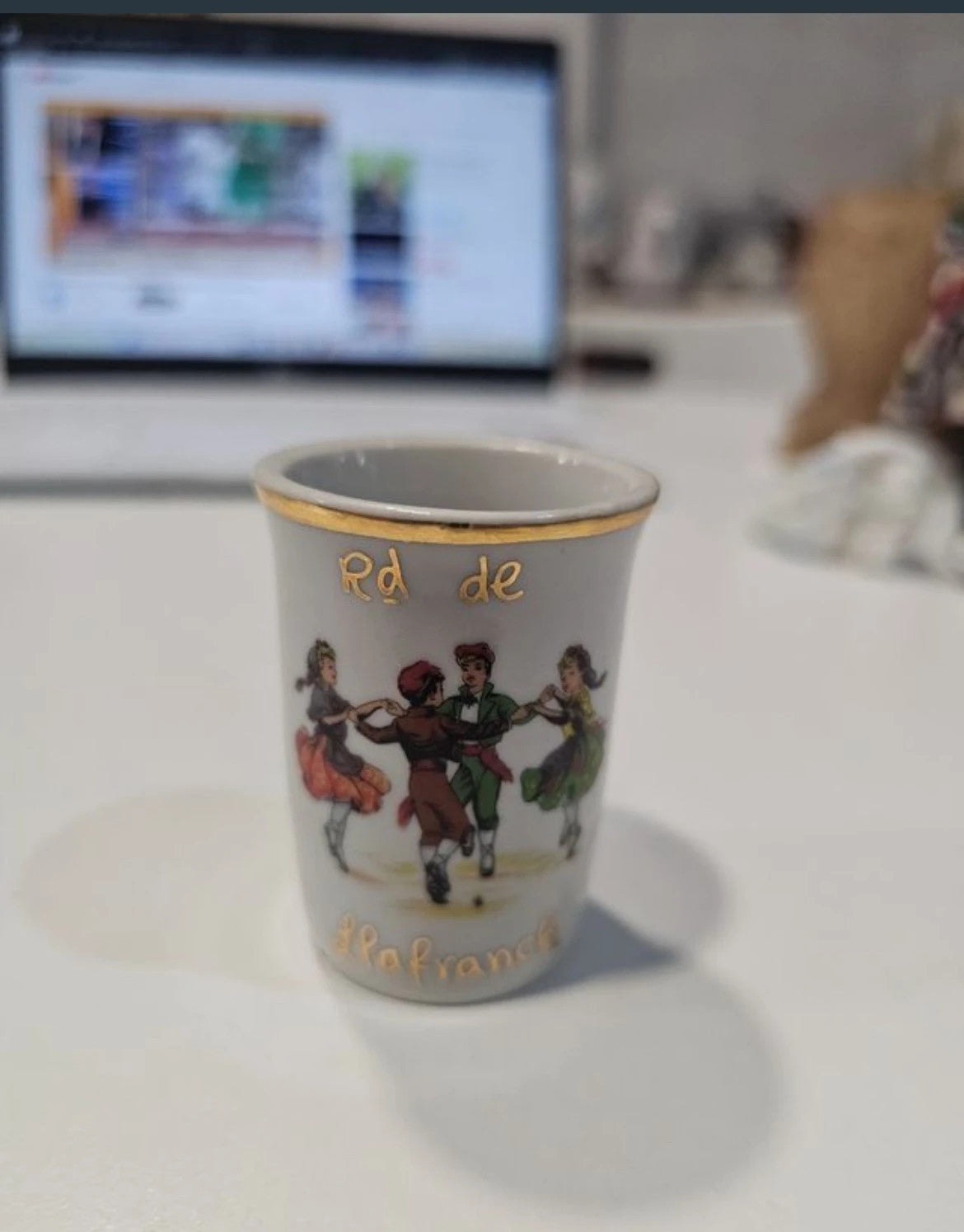 Vasito de porcelana