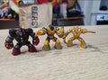 Lote de tres figuras de Gormiti