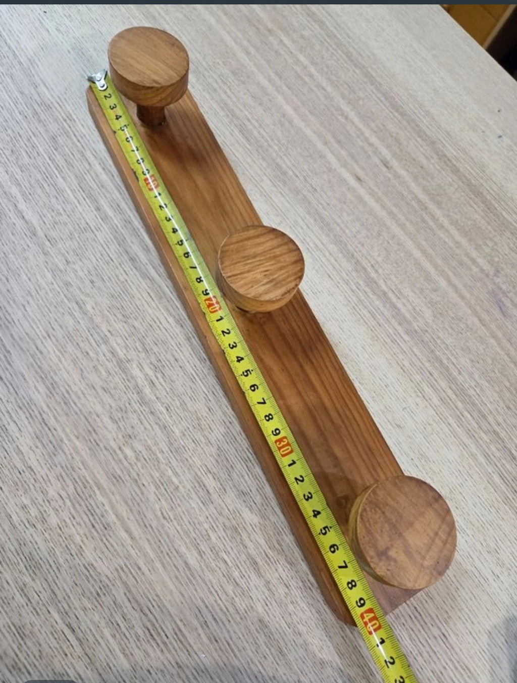 Perchero de madera