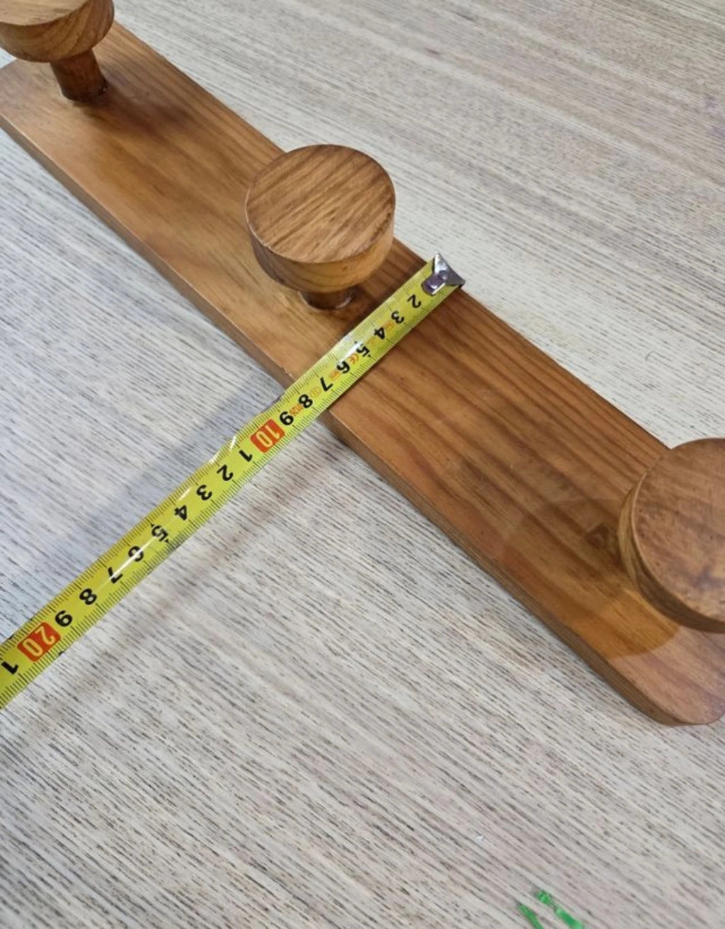 Perchero de madera