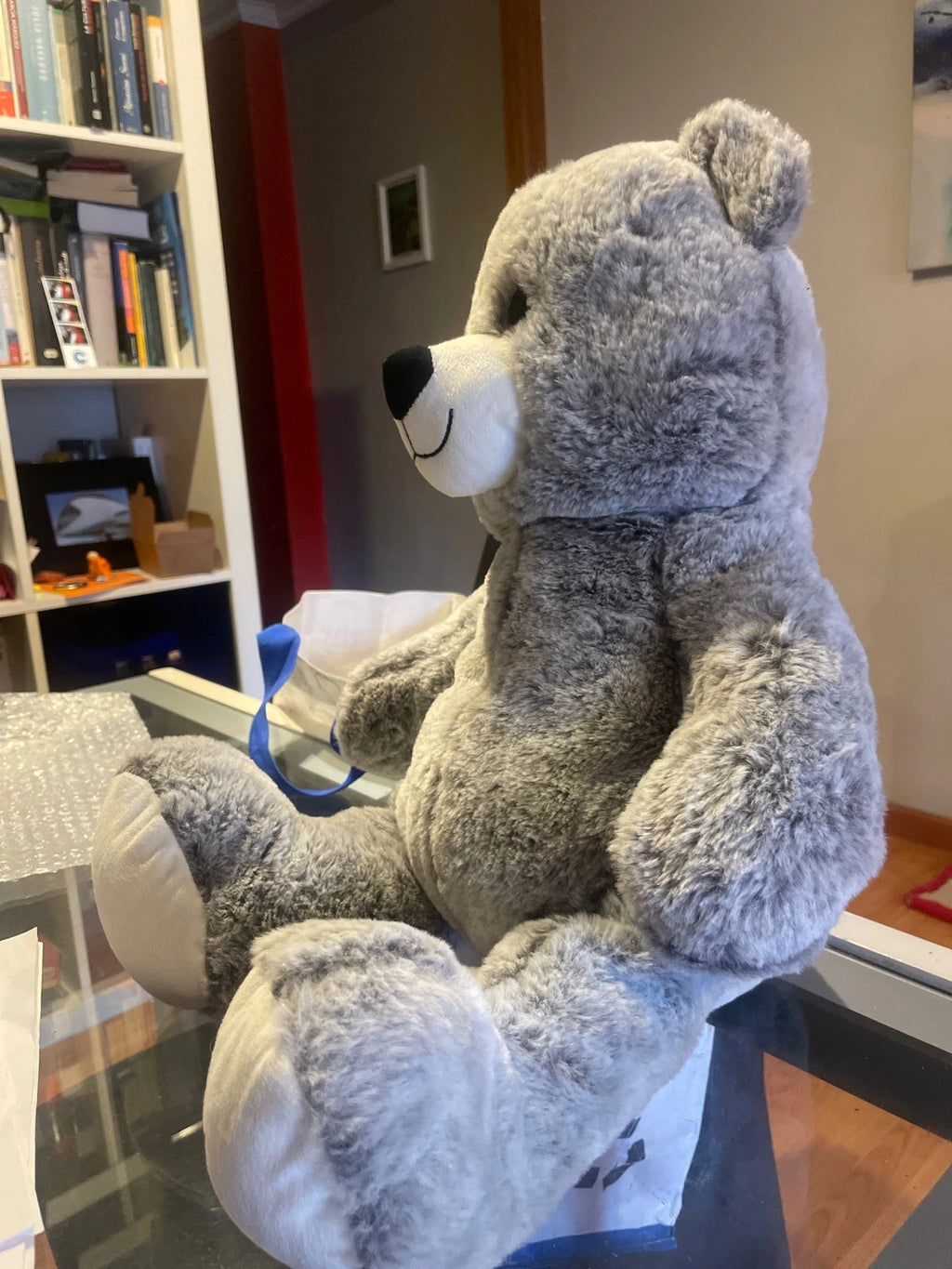 Oso de peluche gris