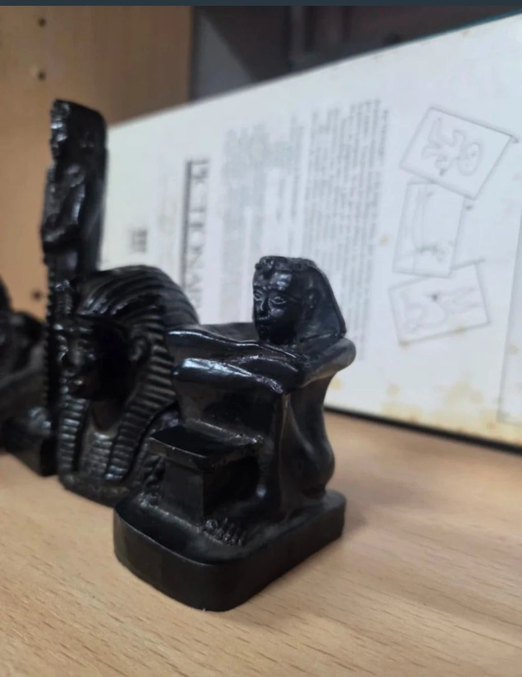 Lote de 5 figuras egipcias negras
