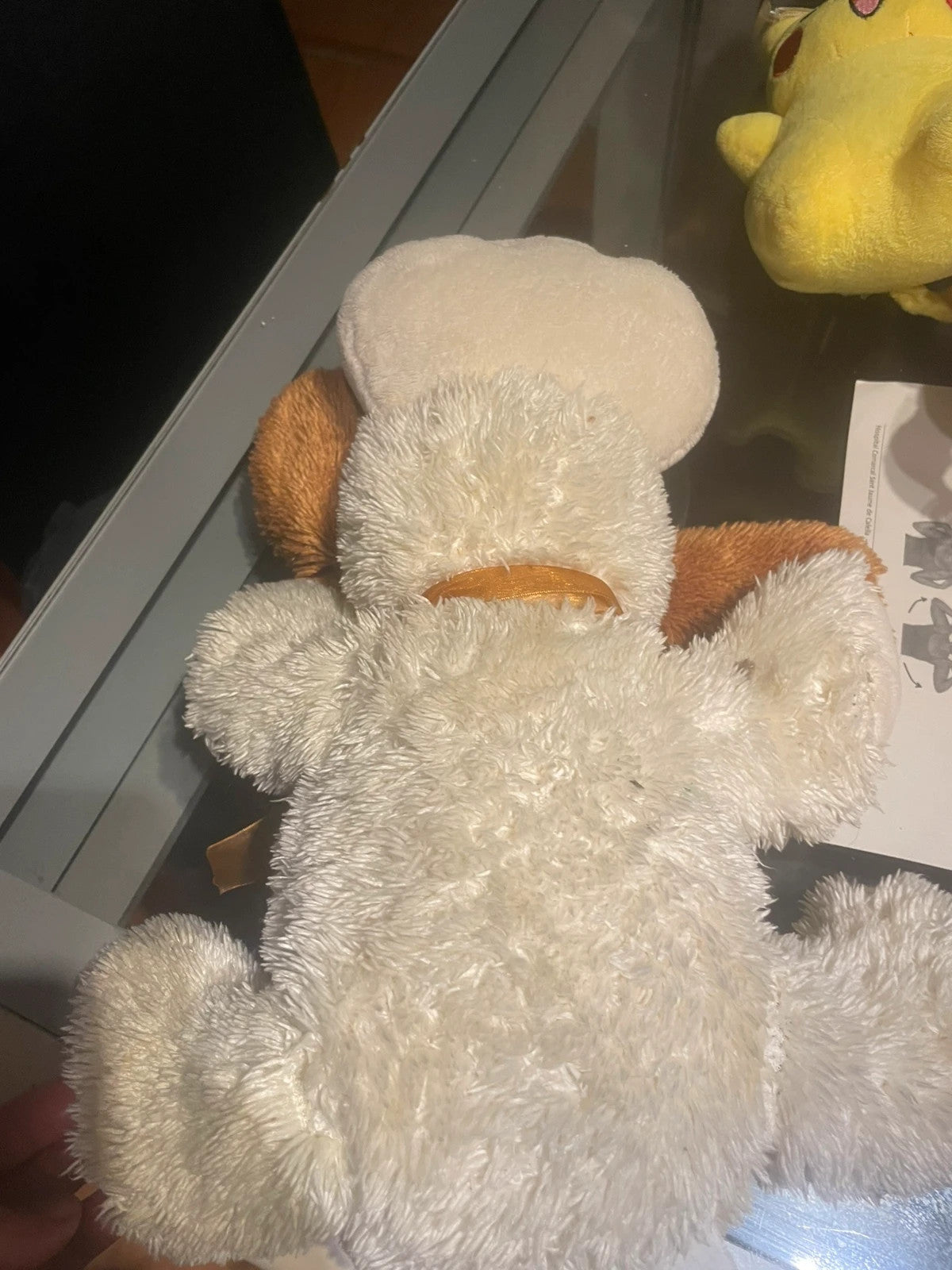 Adorable perrito de peluche