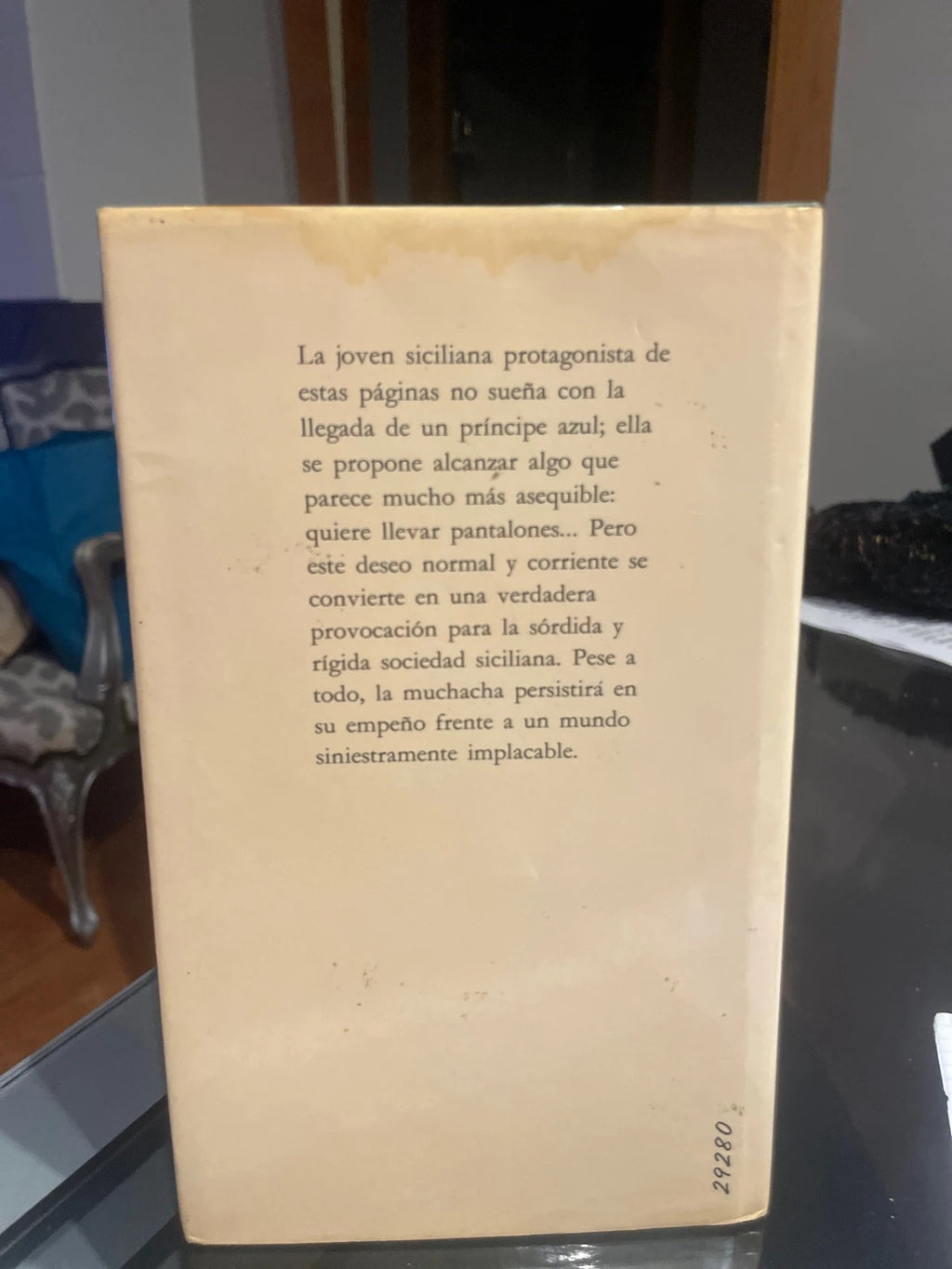 Quería los pantalones, Lara Cardella
