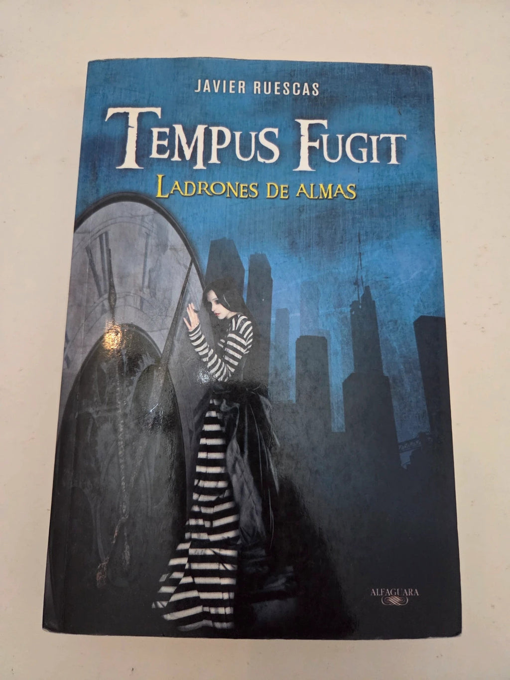 Tempos fugit. Ladrones de almas. Javier Ruescas