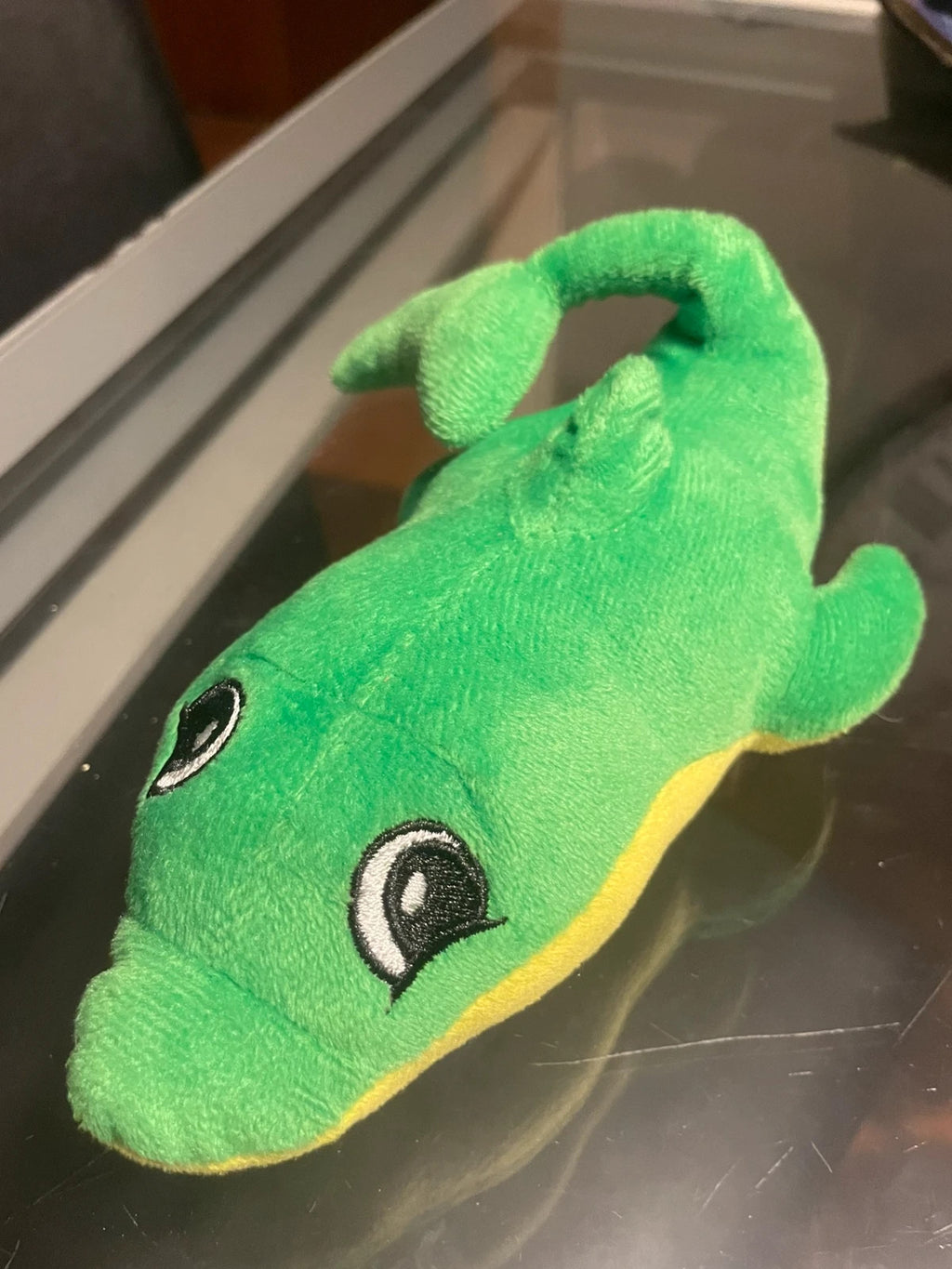 Peluche del delfín verde