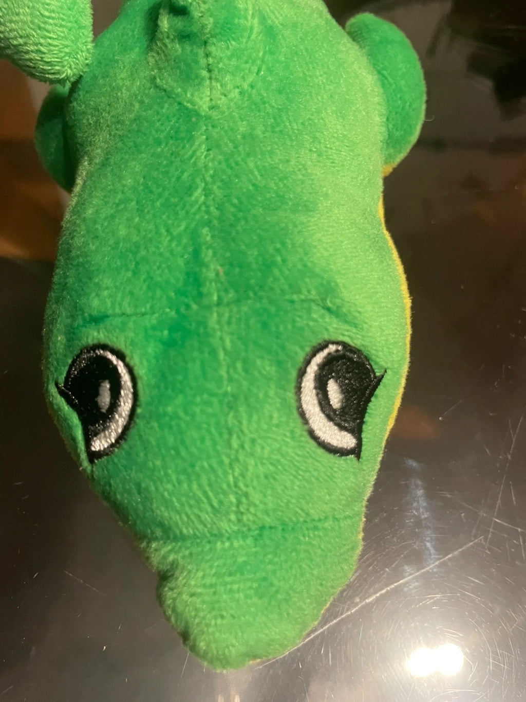 Peluche del delfín verde