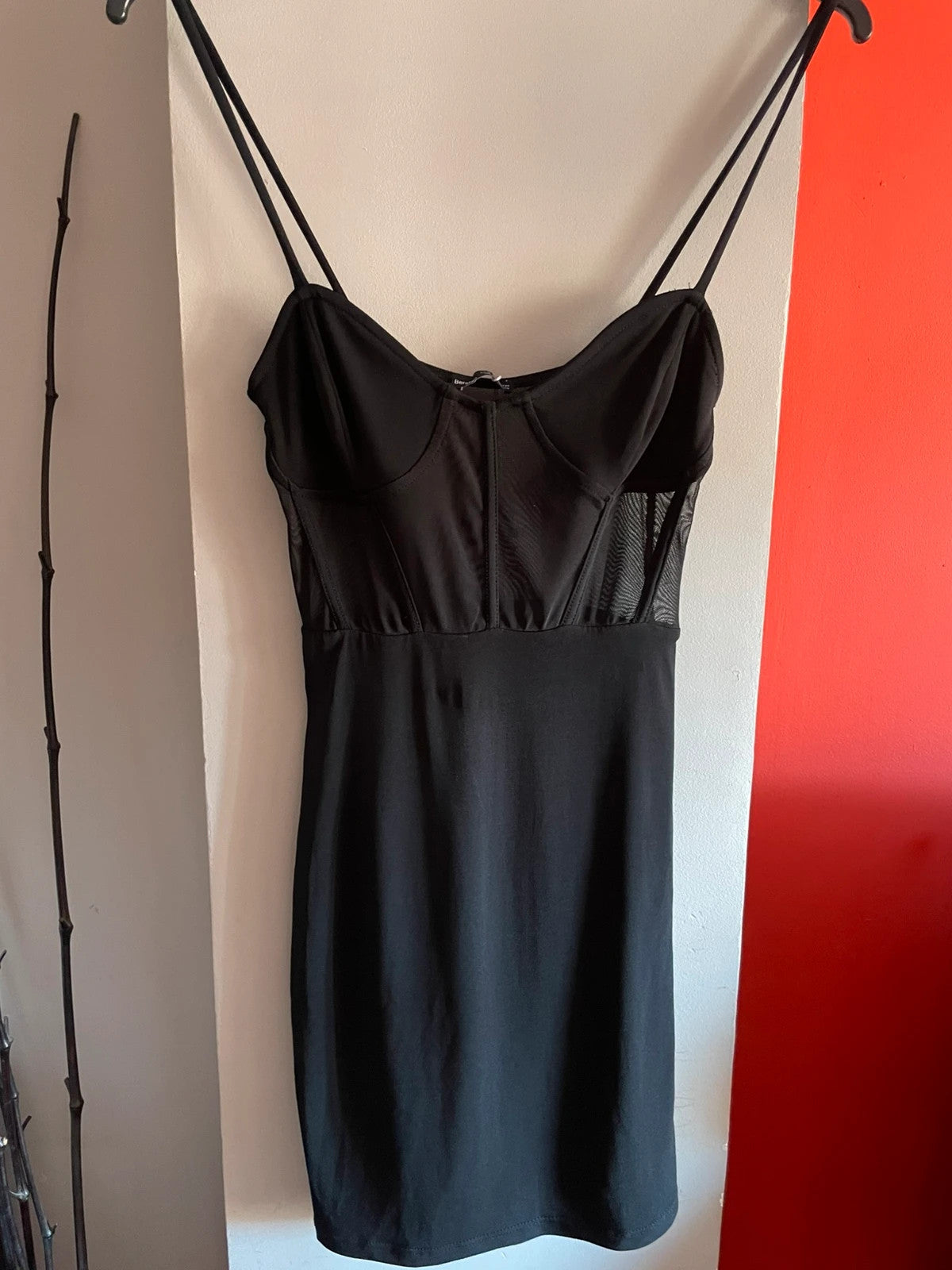 Vestido negro de Bershka