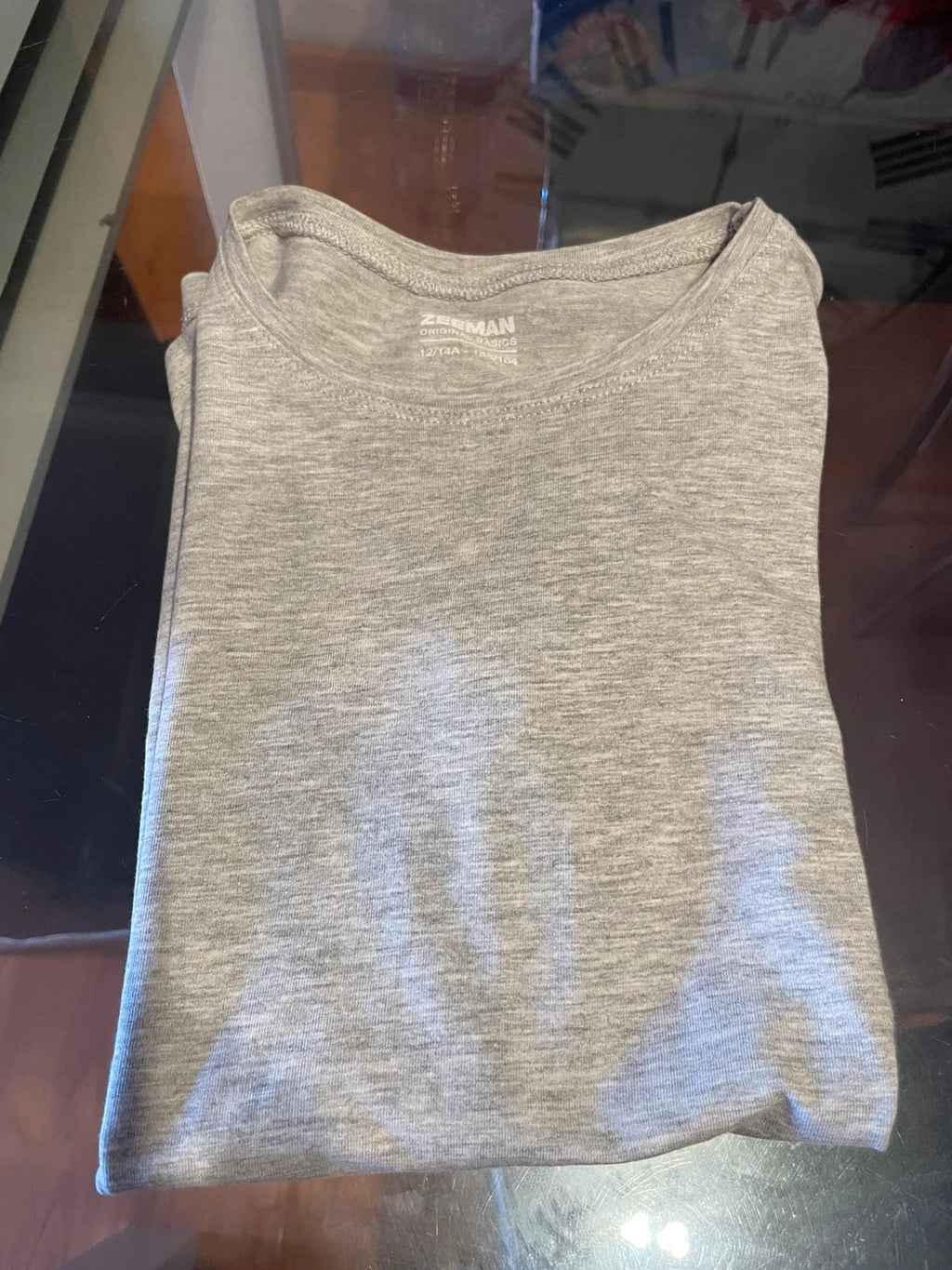 Camiseta gris niño