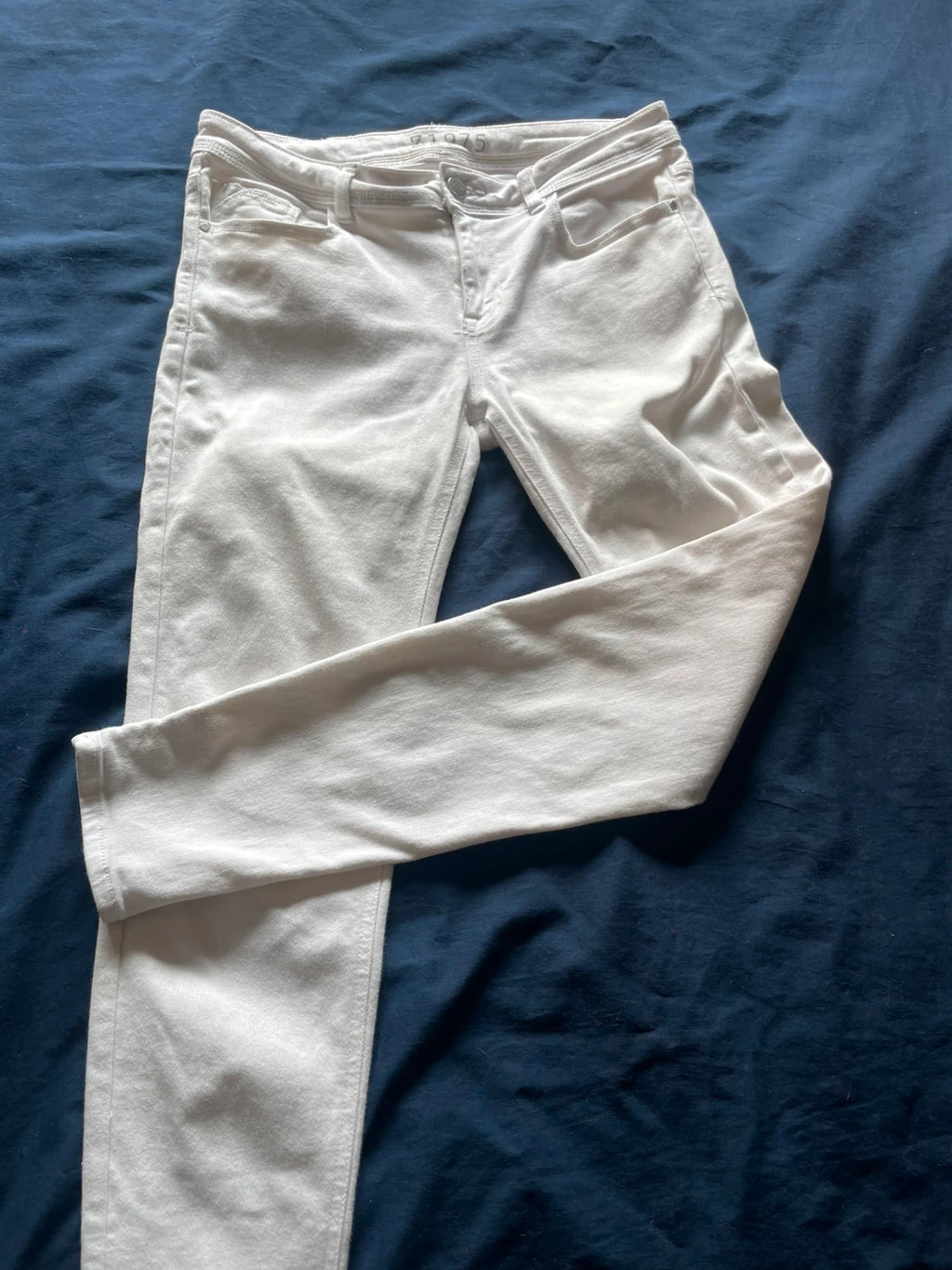 Pantalón blanco, Zara