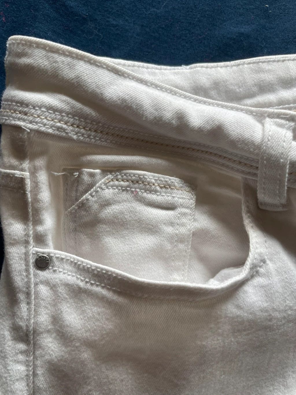 Pantalón blanco, Zara