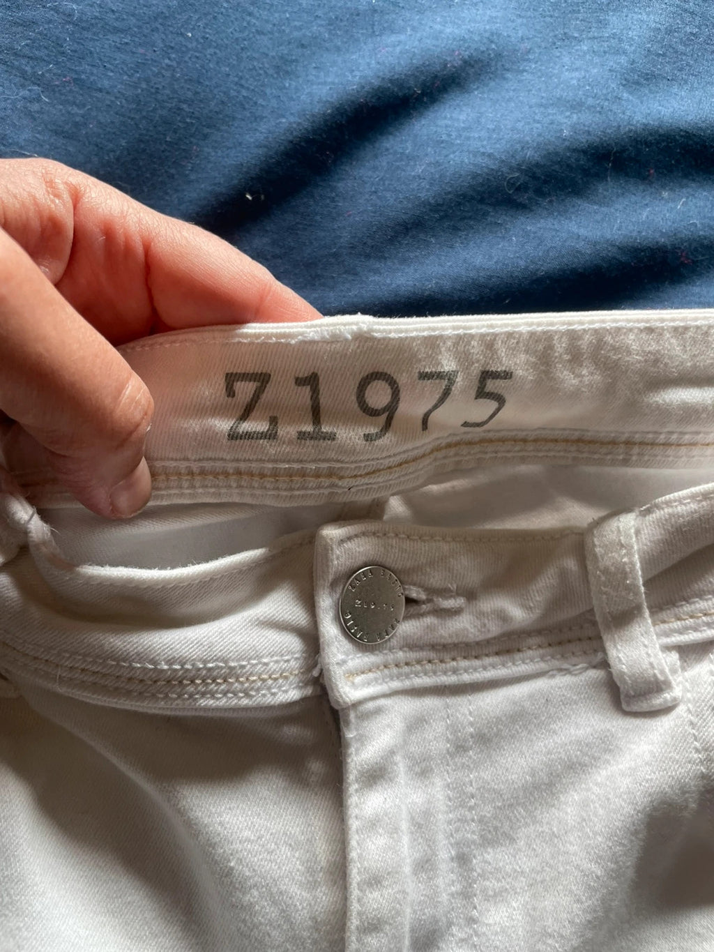 Pantalón blanco, Zara