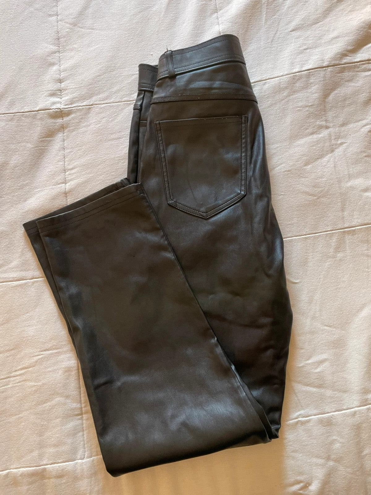 Pantalón de piel Stradivarius