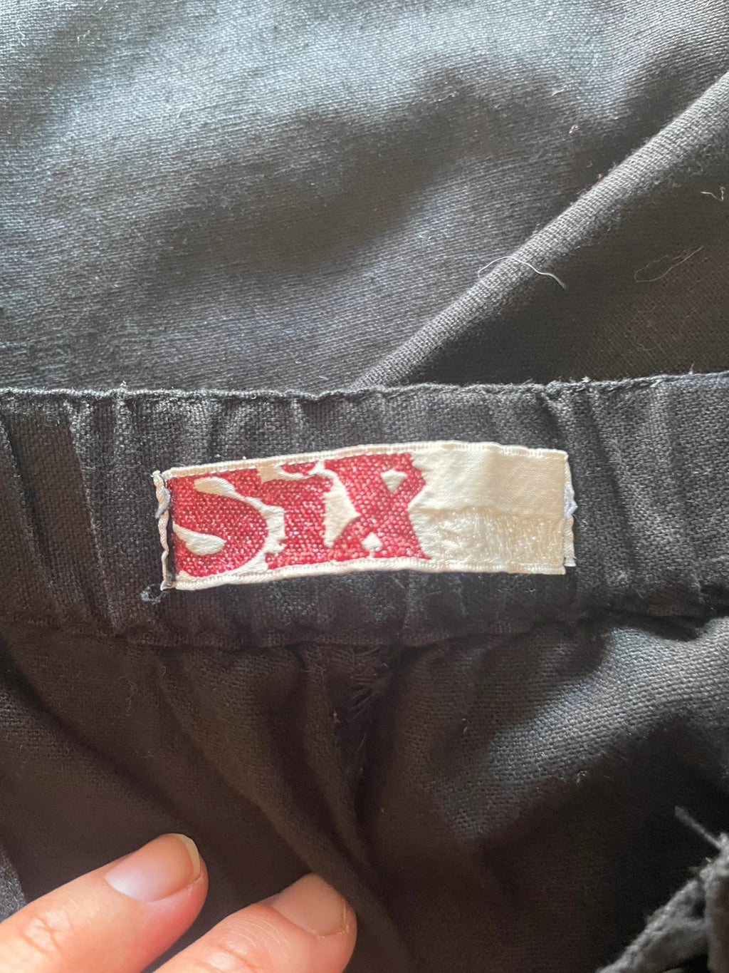 Pantalón ancho
