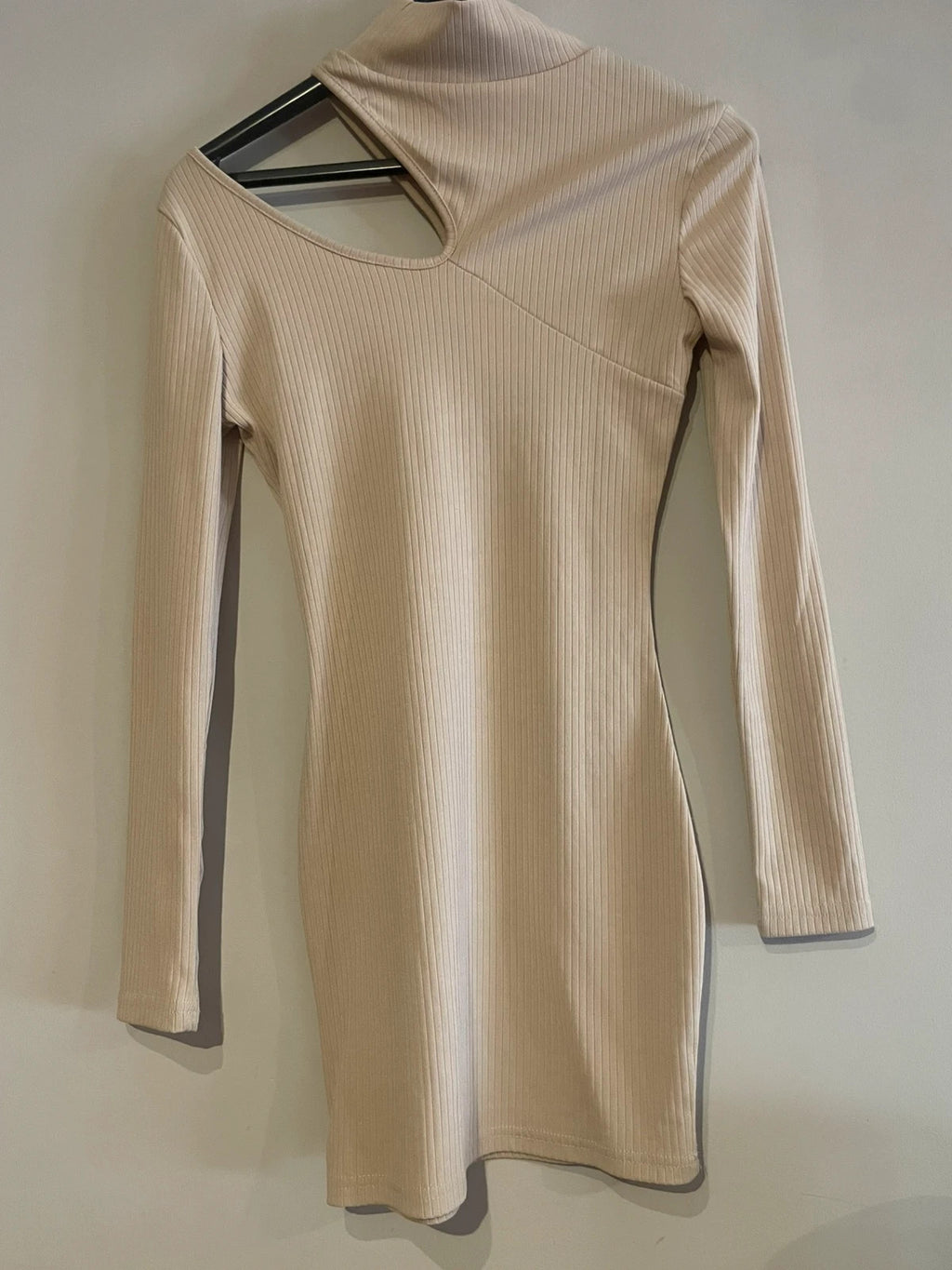 Vestido elástico manga larga