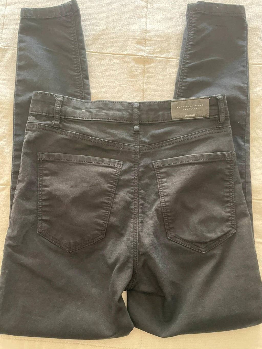 Pantalón elástico, Stradivarius