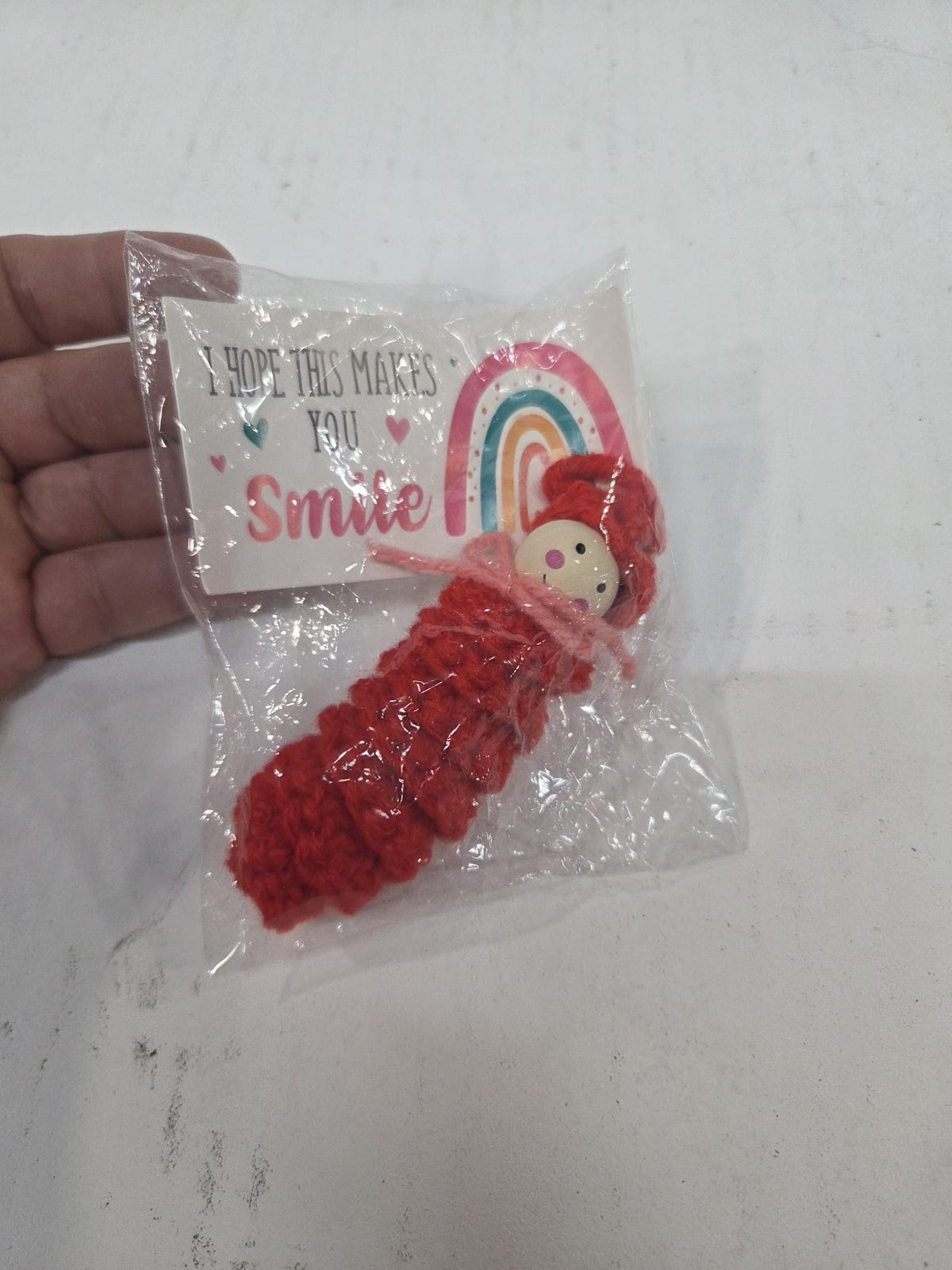 Muñeco / Gusano Amigurumi Tejido a Croché con Tarjeta de Regalo ("I hope this makes you smile")