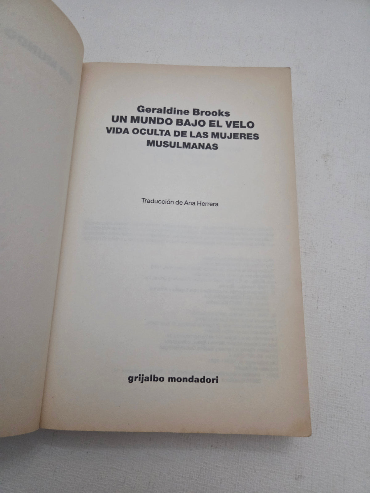 Un Mundo Bajo el Velo - Geraldine Brooks