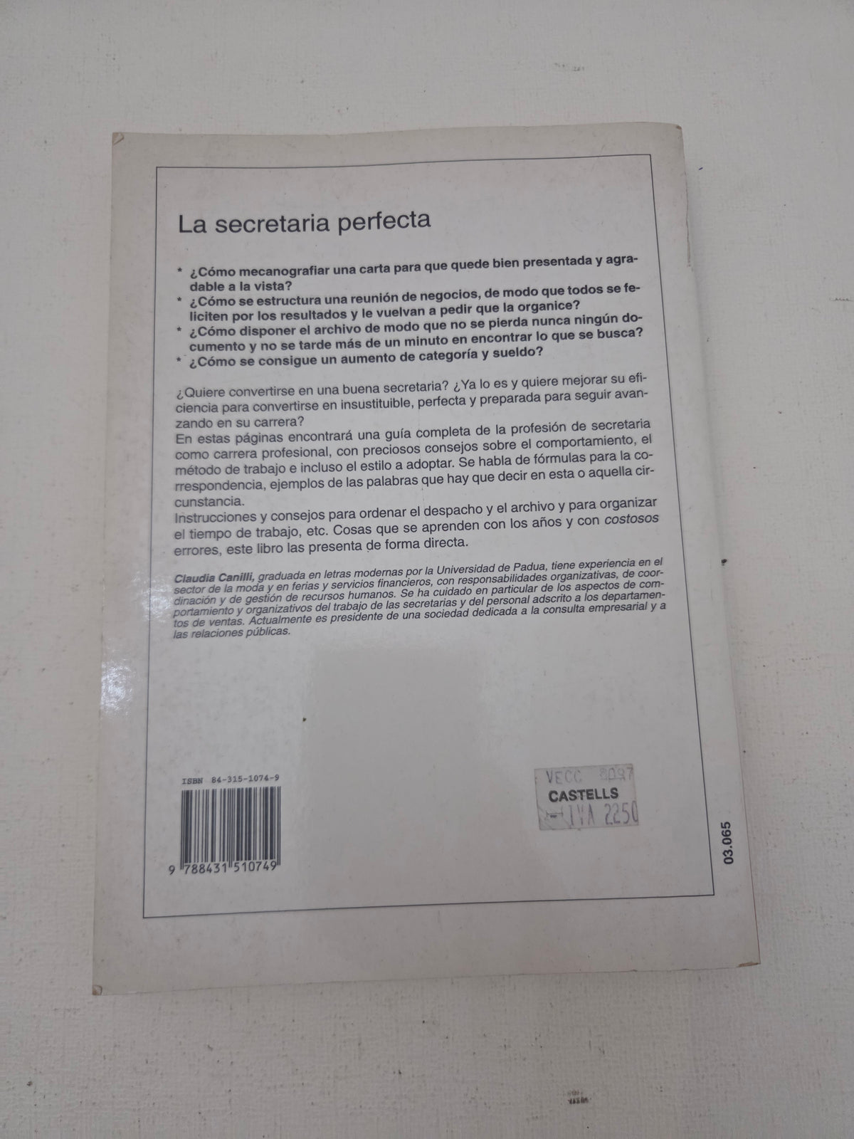 La Secretaria Perfecta - Claudia Canilli