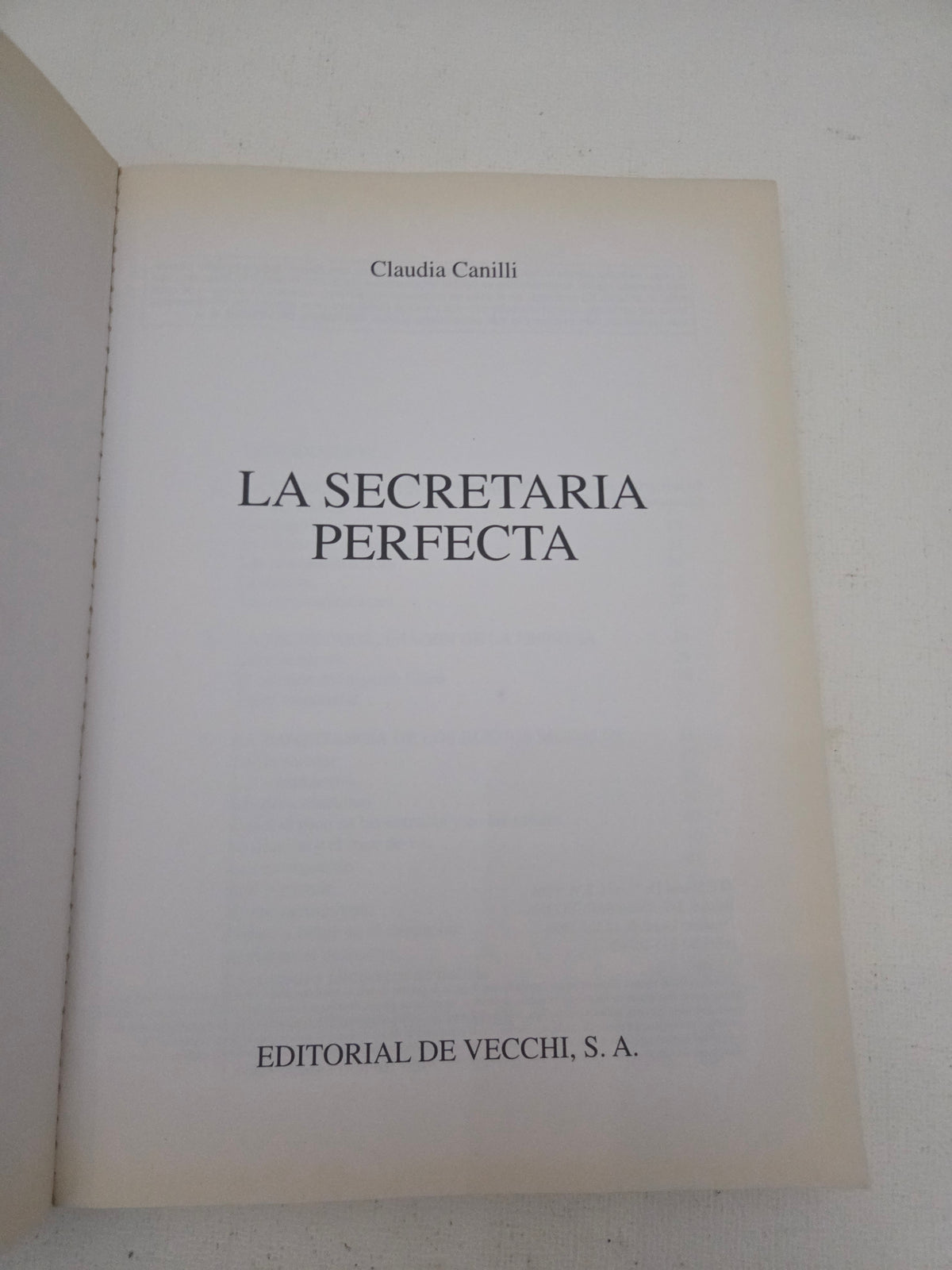 La Secretaria Perfecta - Claudia Canilli