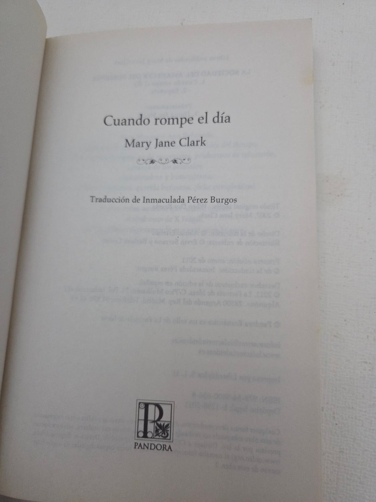 Cuando rompe el día - Mary Jane Clark
