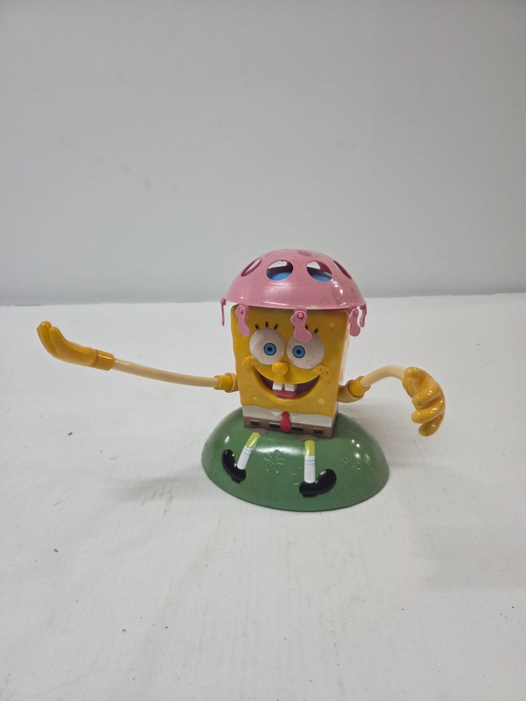 Aspersor de Agua Bob Esponja con Casco Medusa (Segunda Mano / Vintage)