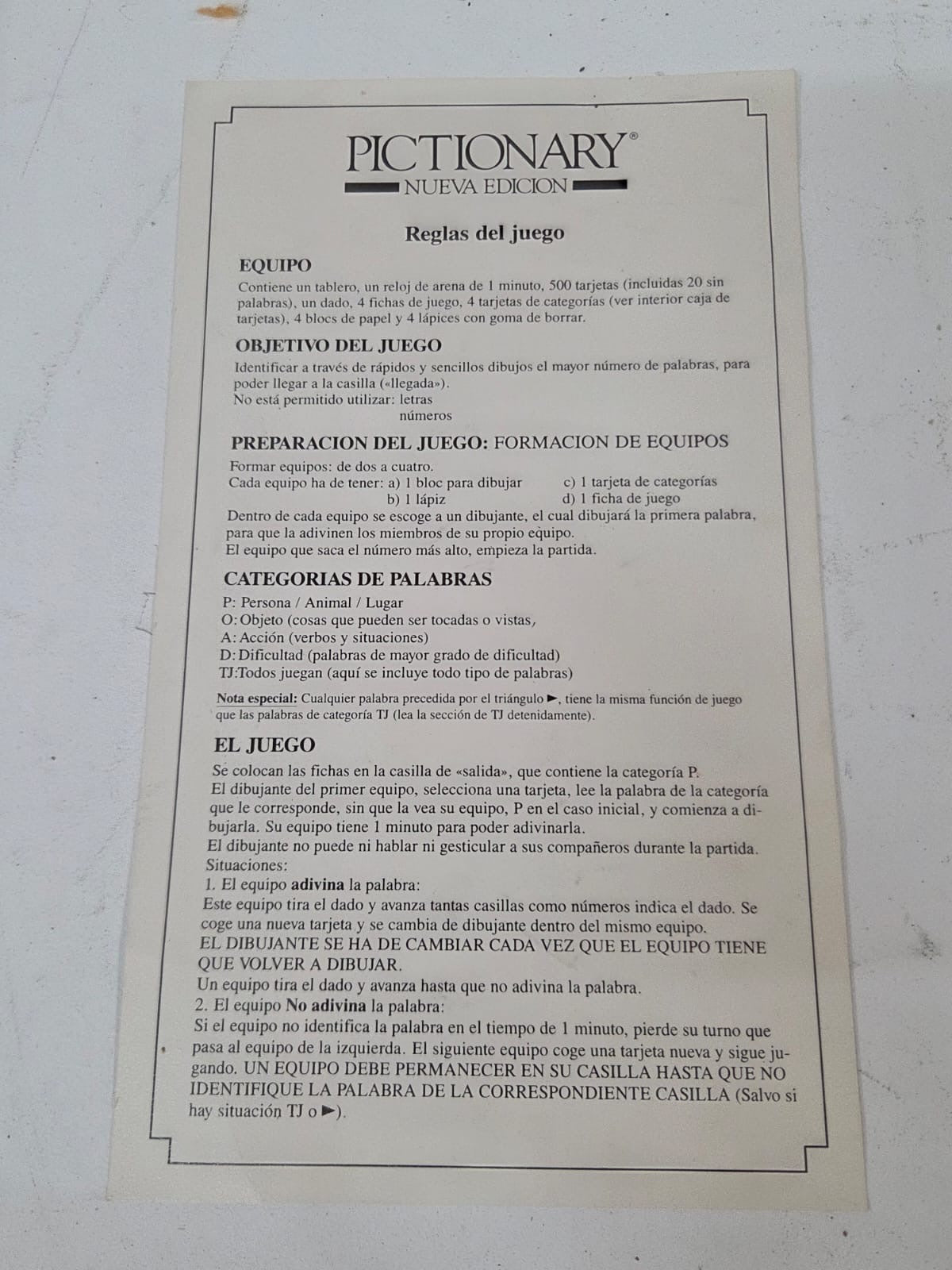 Juego de mesa Pictionary (Nueva Edición vintage - 2500 palabras)