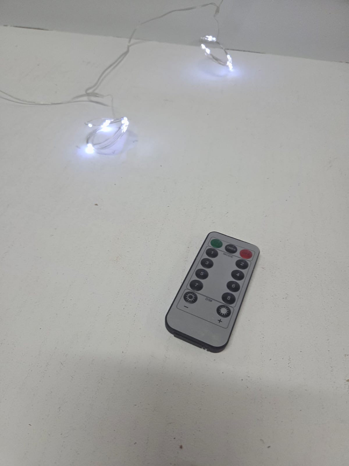 Guirlanda Cortina de Luces LED Micro Alambre de Cobre con Mando a Distancia (Luz Blanca Fría / 8 Modos de Iluminación)