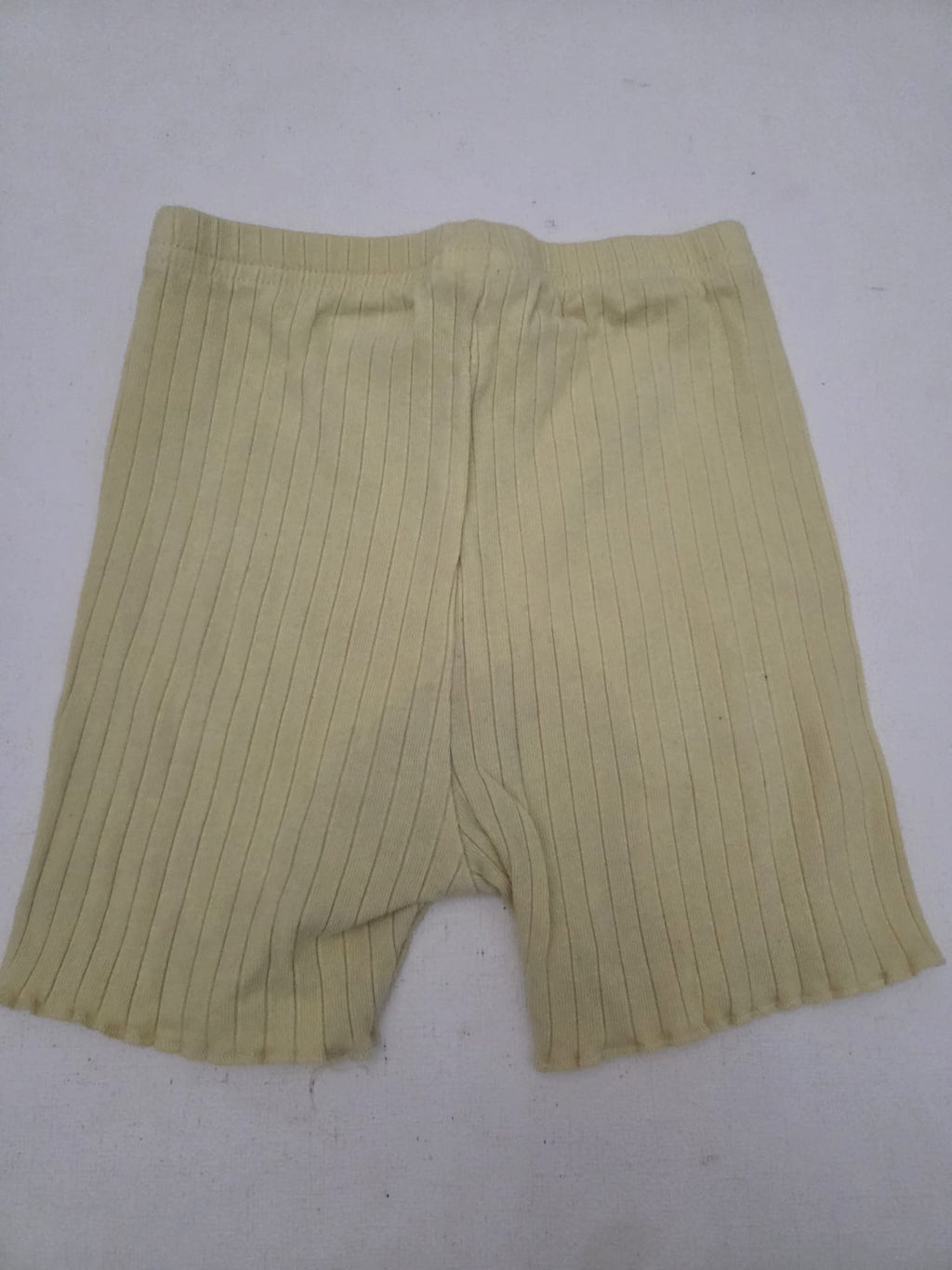 1: Malla / Biker Corta Amarilla (SHEIN)