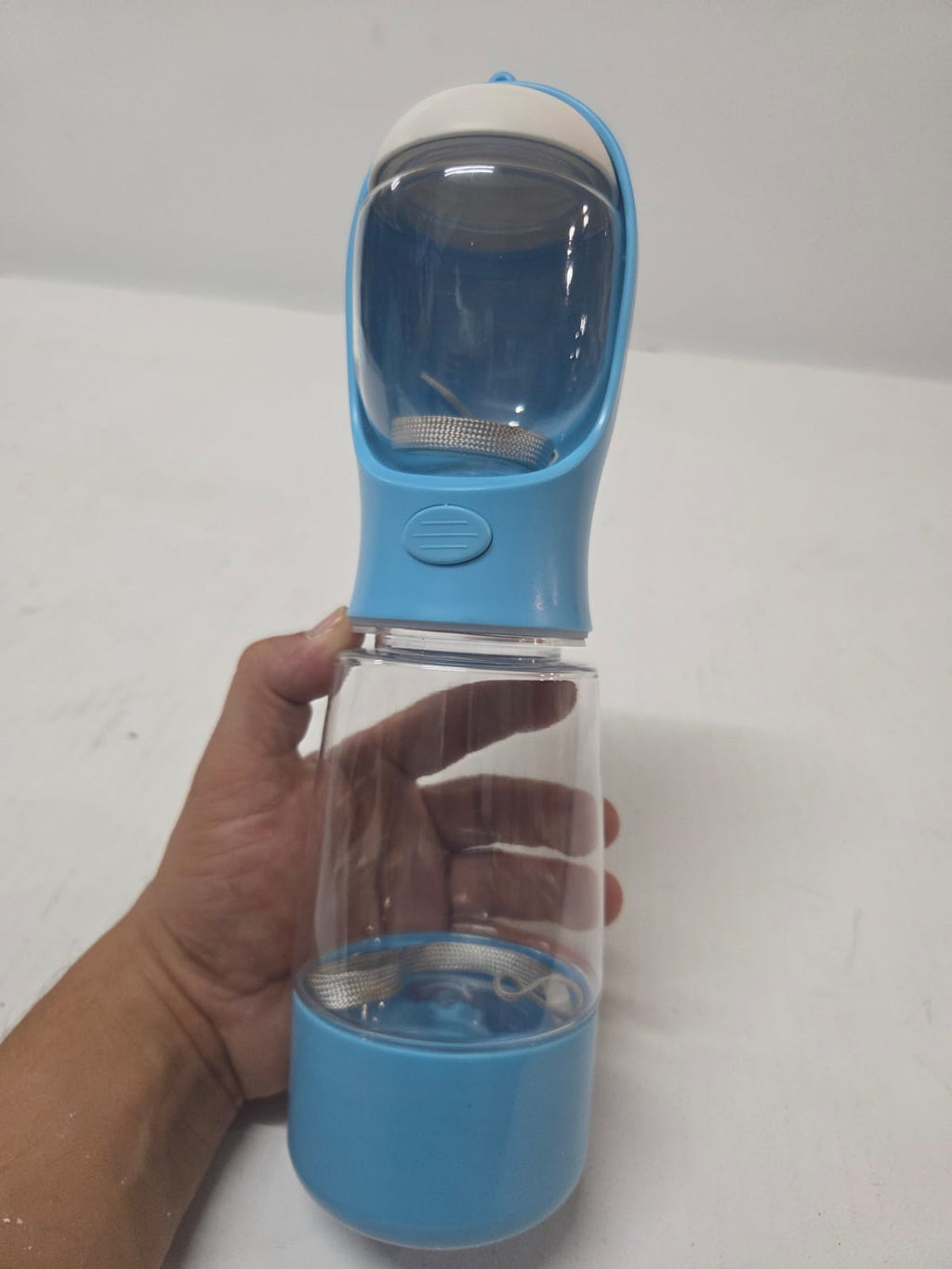 Botella de Agua Portátil Multifunción para Perros 3 en 1 – Bebedero, Dispensador de Alimentos y Bolsas