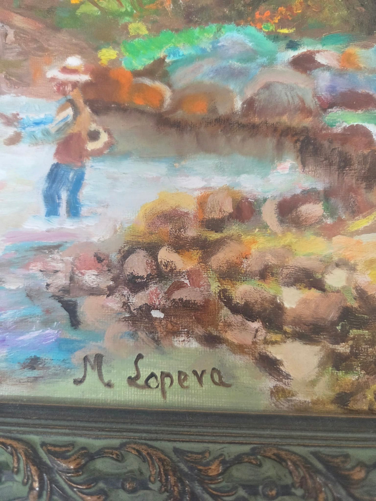 Cuadro al Óleo Paisaje Rural con Pescador y Puente – Firmado M. Lopera (Con Marco)