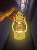 Farol de Navidad Portátil LED con Luz Cálida – Papá Noel)