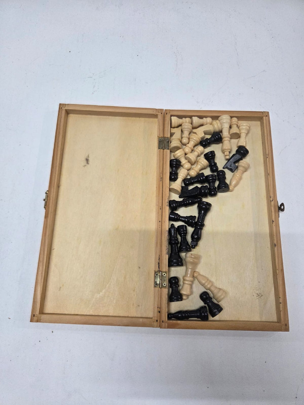 Juego de Ajedrez de Madera Plegable (Estilo Clásico / Vintage)