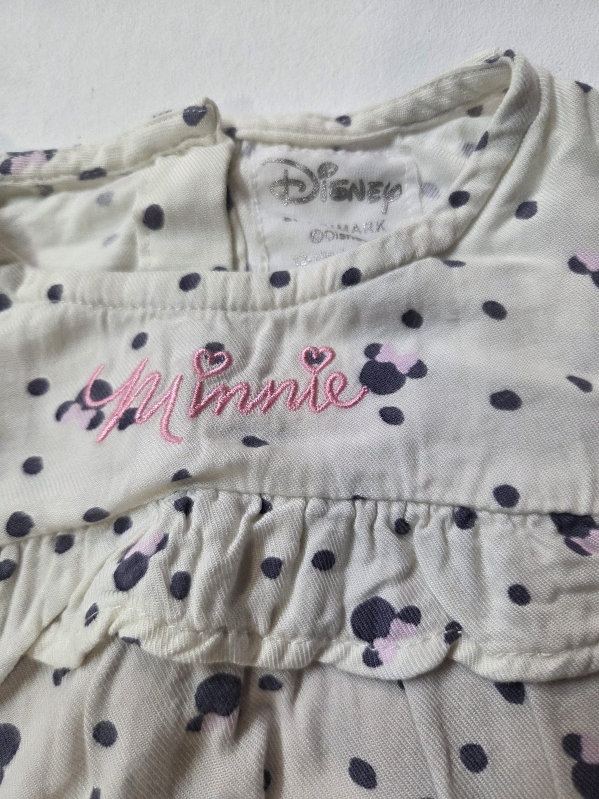 Blusa / Blusón Bebé Minnie Mouse Disney at Primark (Talla 12-18 meses / 86 cm)