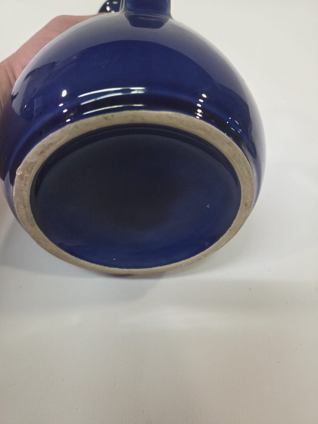 Jarra/Aceitera Pequeña de Cerámica Azul Cobalto con Asa y Pico Vertedor (18 cm)