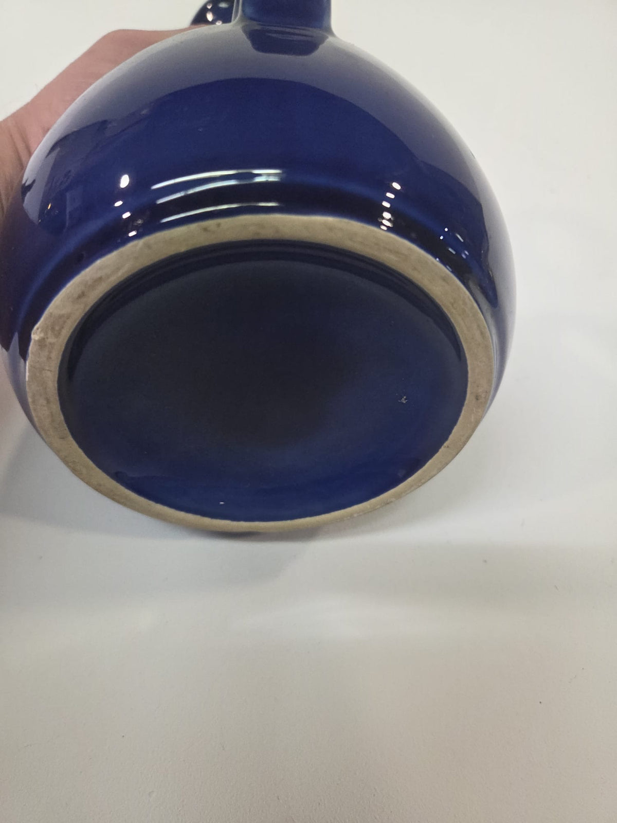 Jarra/Aceitera Pequeña de Cerámica Azul Cobalto con Asa y Pico Vertedor (18 cm)