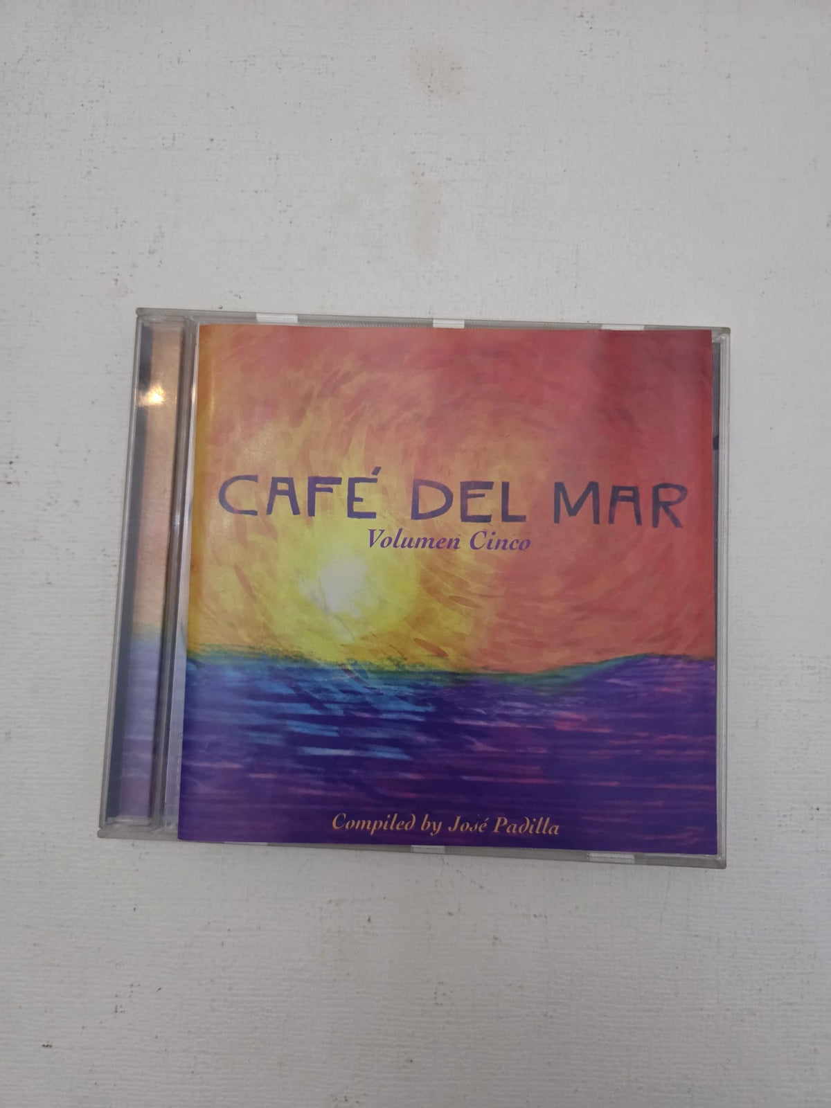 Álbum en CD: Café del Mar – Volumen Cinco (1998)