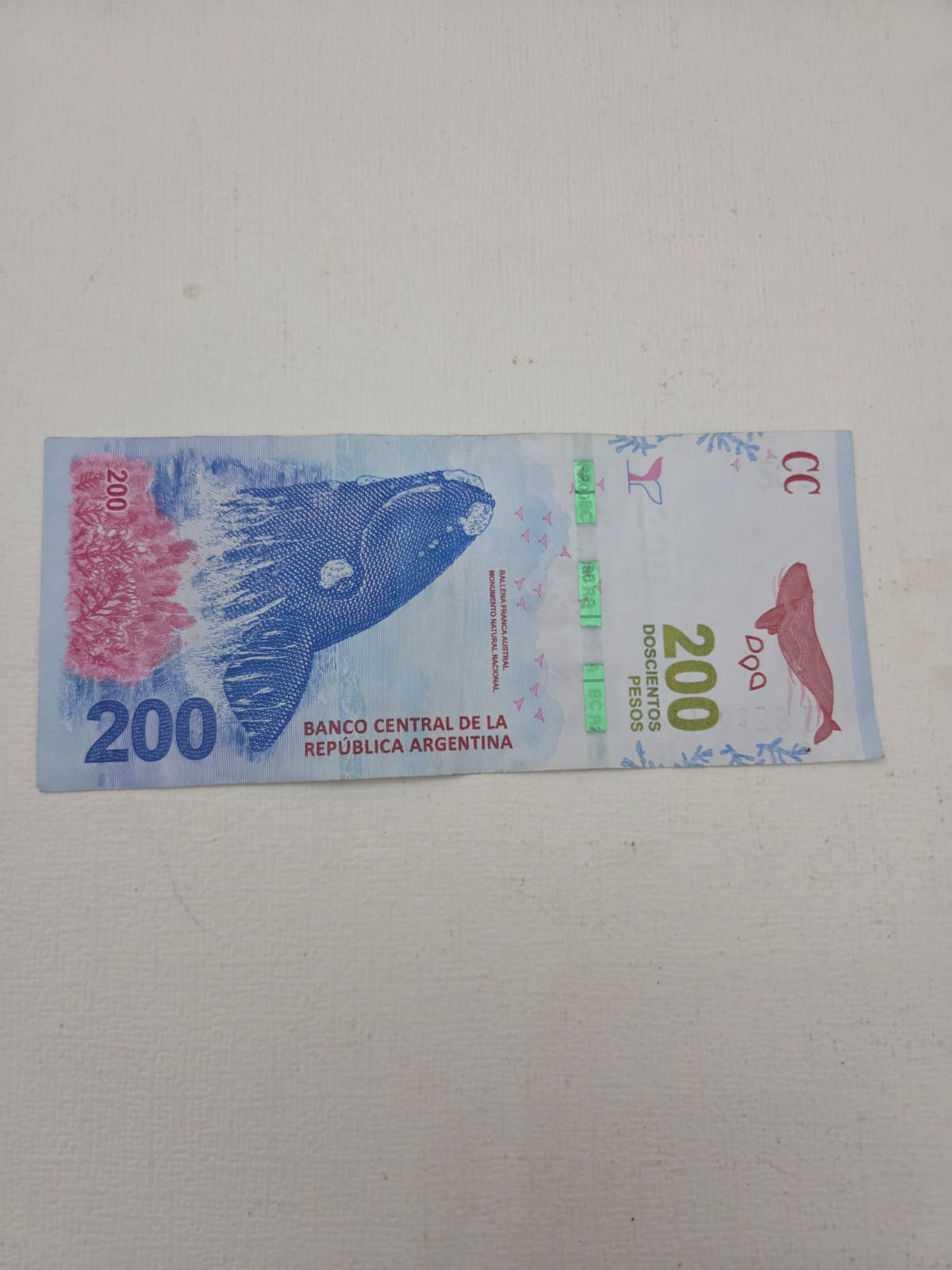 Billete Argentina 200 Pesos - Ballena Franca Austral - Serie E (79120138 E)