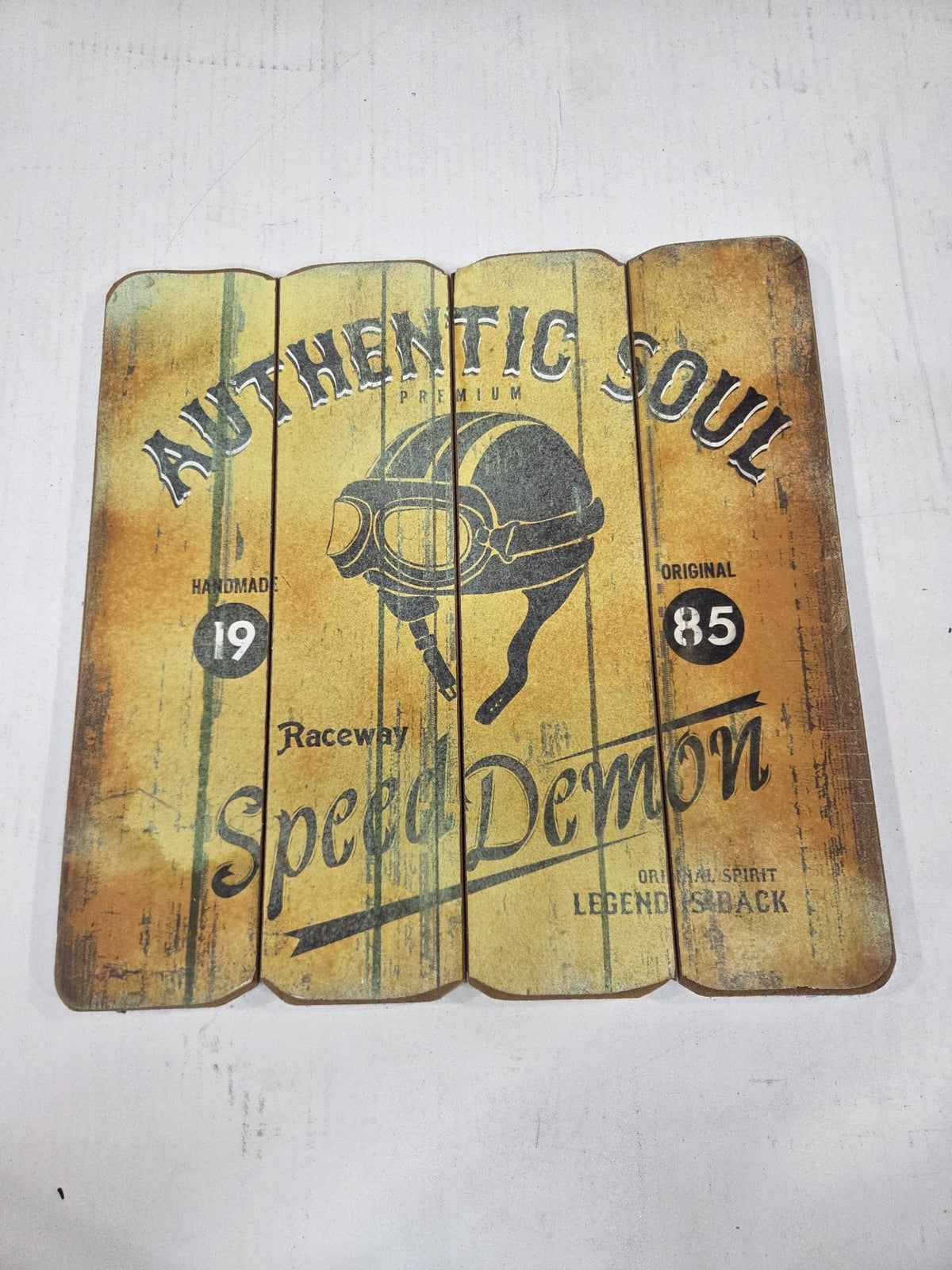 Cuadro / Cartel Decorativo de Madera Vintage - "Speed Demon Authentic Soul" (30x40 cm)