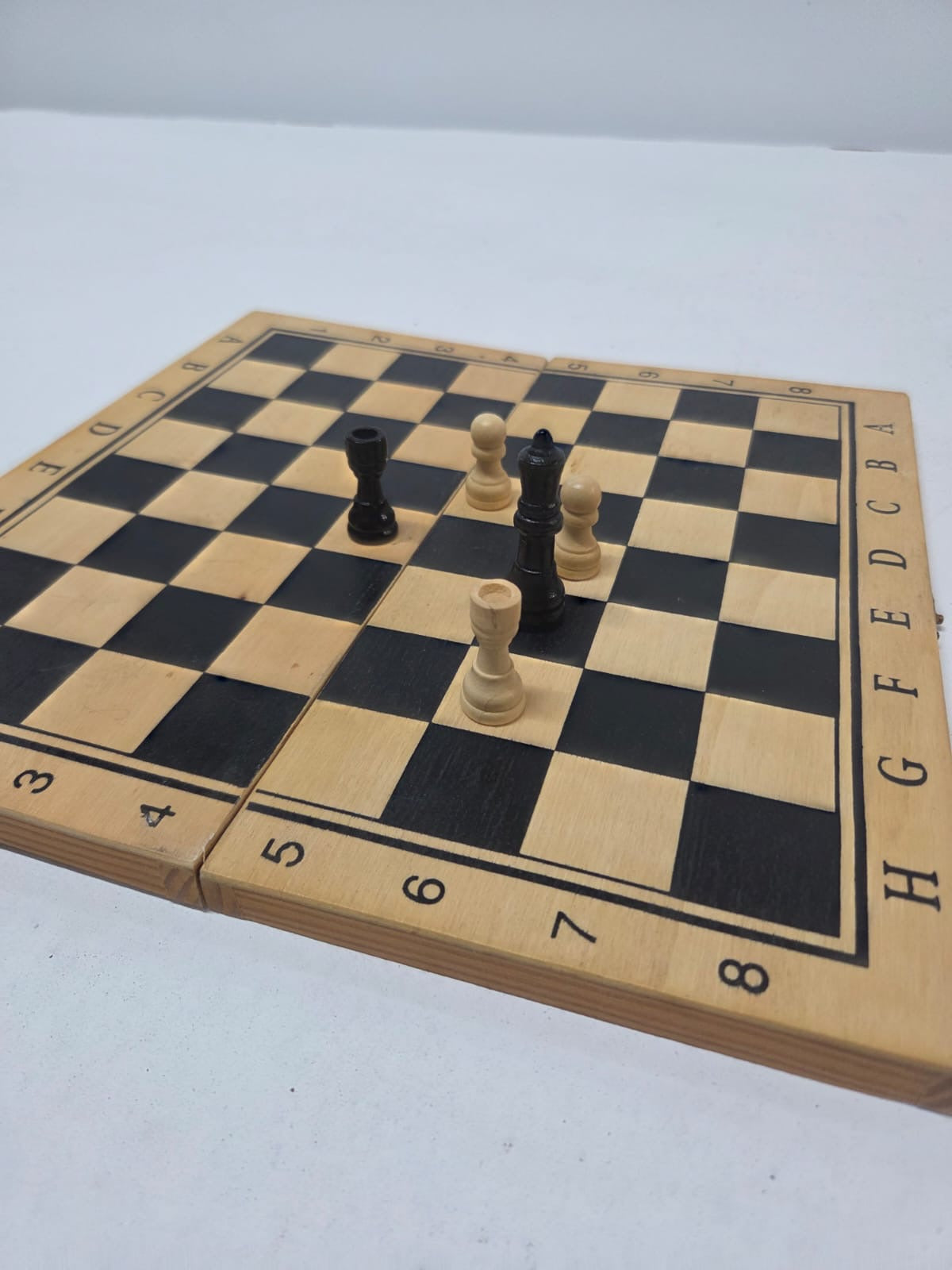Juego de Ajedrez de Madera Plegable (Estilo Clásico / Vintage)