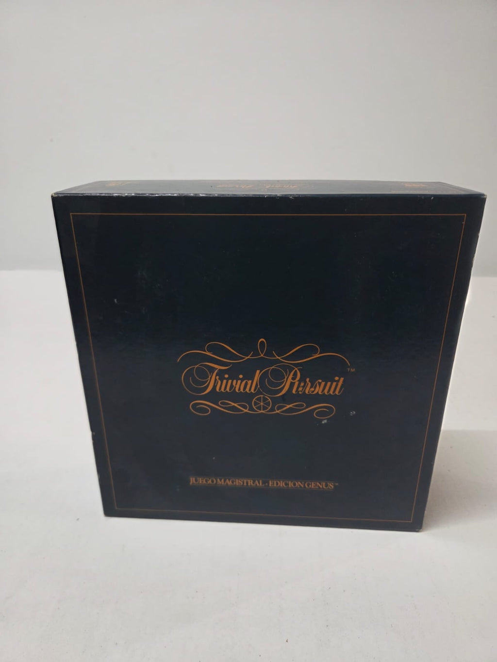 Juego de Mesa Trivial Pursuit: Juego Magistral – Edición Genus Vintage (Usado)