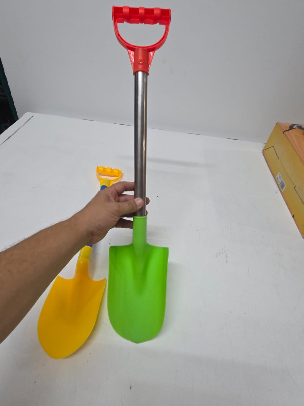 Set de 2 palas infantiles para playa o jardín (resistentes, de plástico y metal)