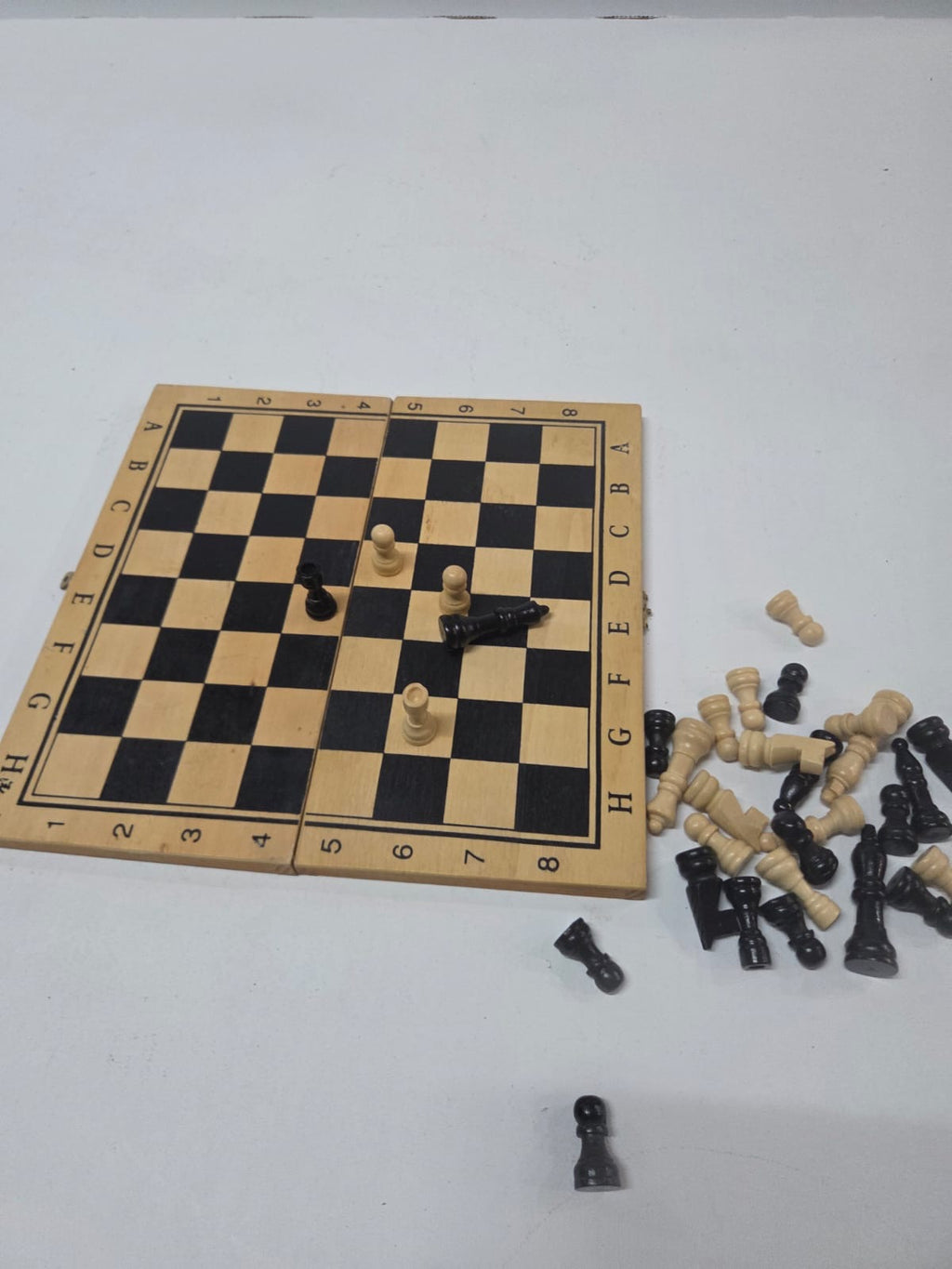 Juego de Ajedrez de Madera Plegable (Estilo Clásico / Vintage)