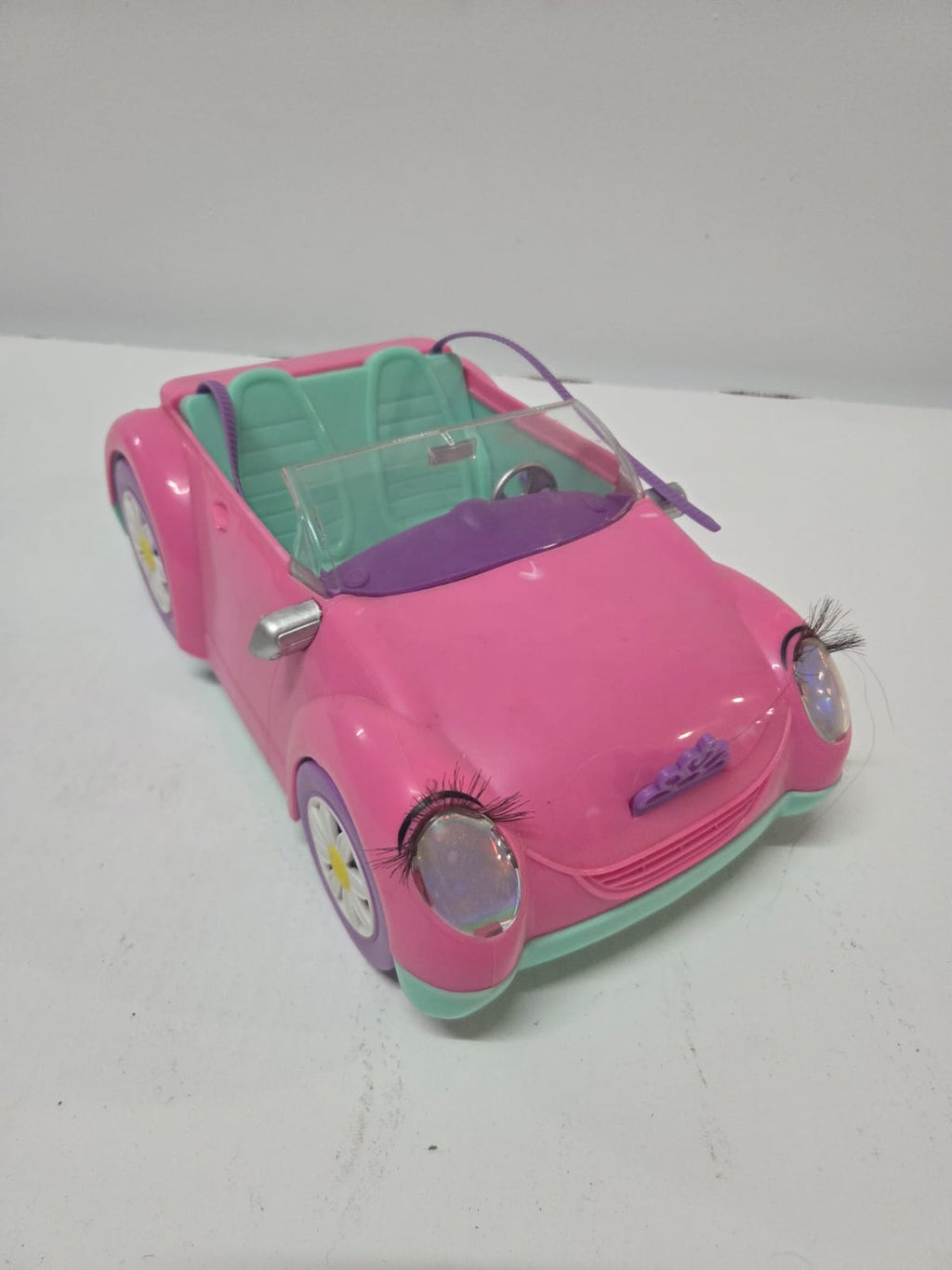 Auto Descapotable Rosa Sparkle Girlz para Muñecas (Con Detalle de Pestañas)