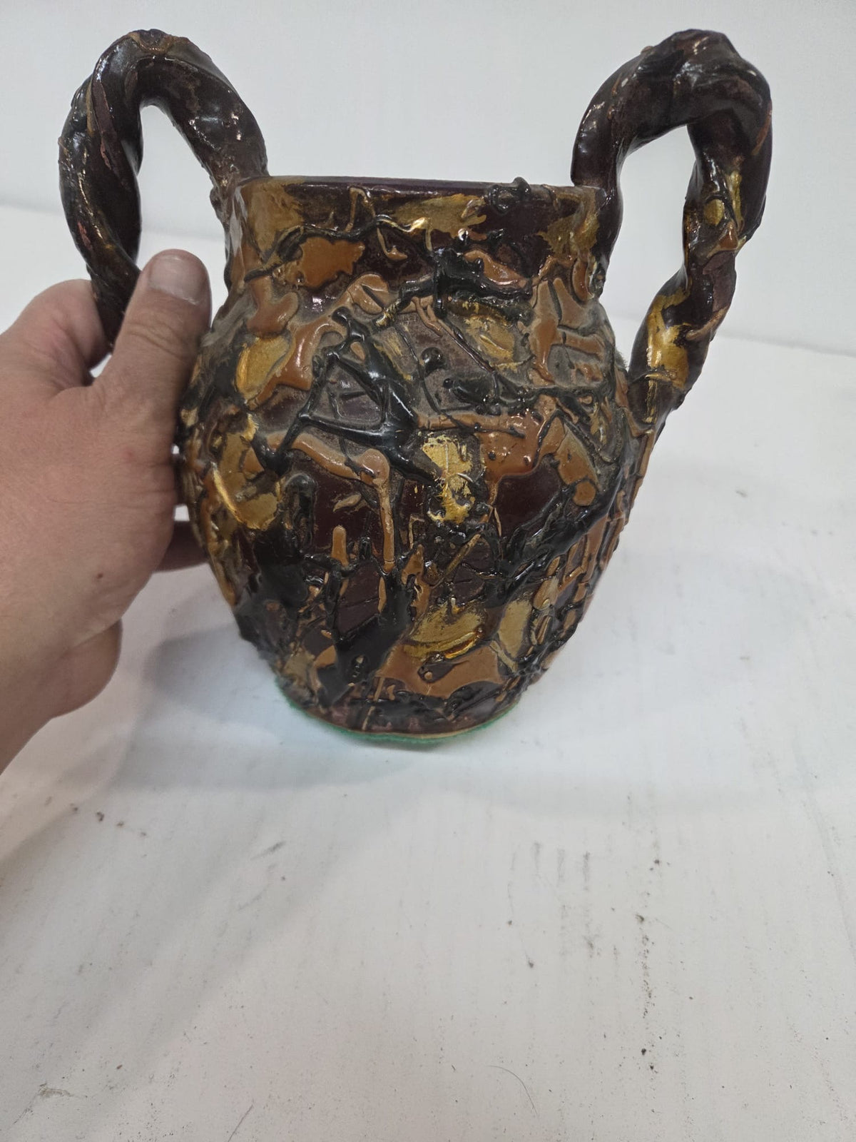 Jarrón Artesanal de Cerámica Rústica con Doble Asa y Esmalte Texturizado – Pieza Única Vintage