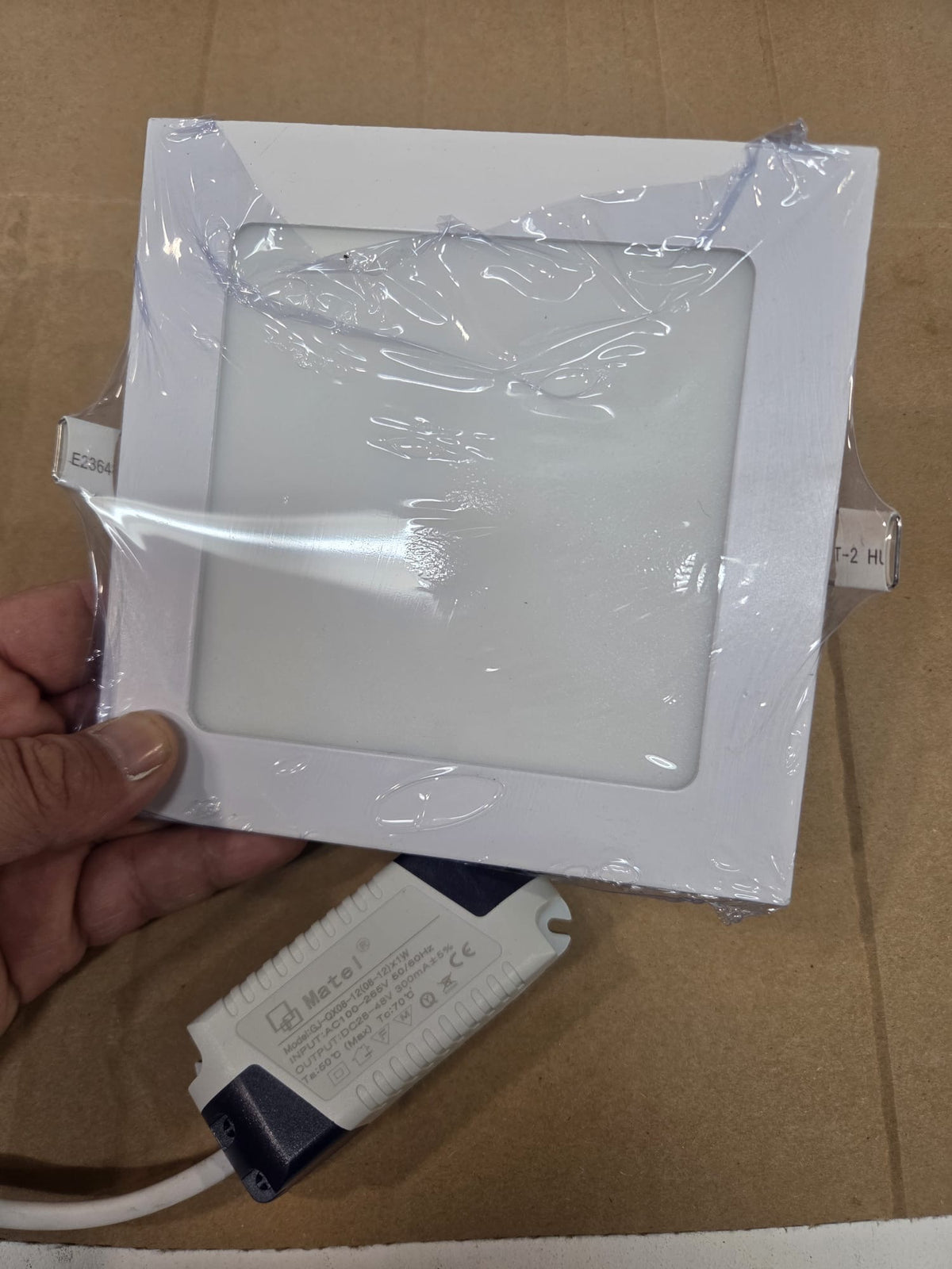 Panel LED Empotrable Cuadrado MATEL 9W – Luz Cálida 2700K (850 Lumens, Aluminio Blanco)