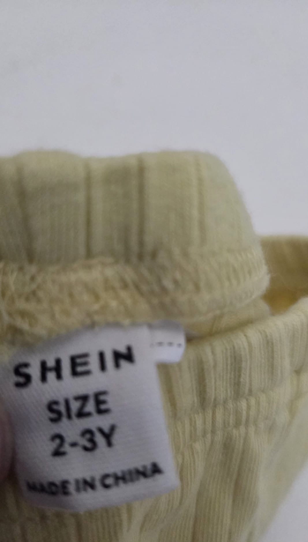 1: Malla / Biker Corta Amarilla (SHEIN)